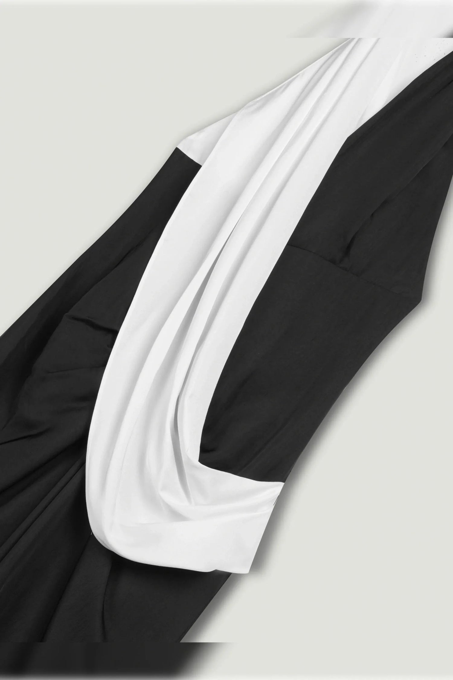 Nocturne Multi-Coloured Women Contrast Draped Halter Maxi Dress SKU: N26YN2807_0007 Image 10