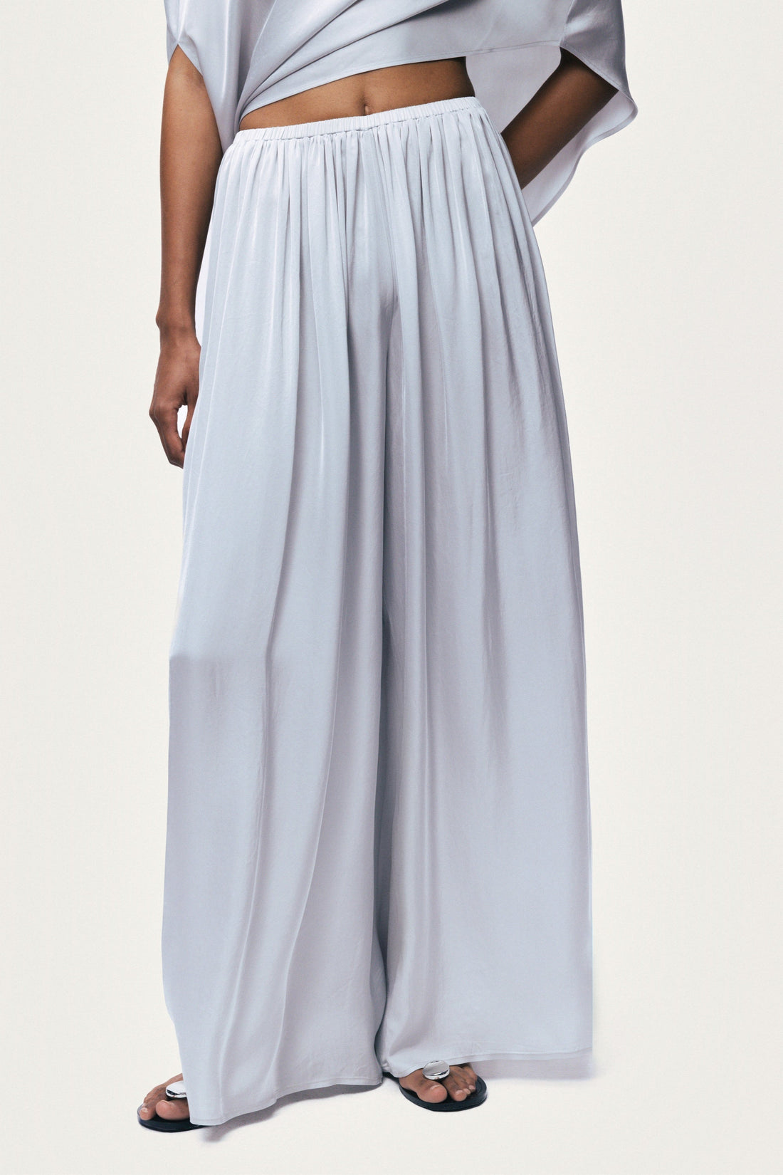 Wide-Leg Tailored Trousers