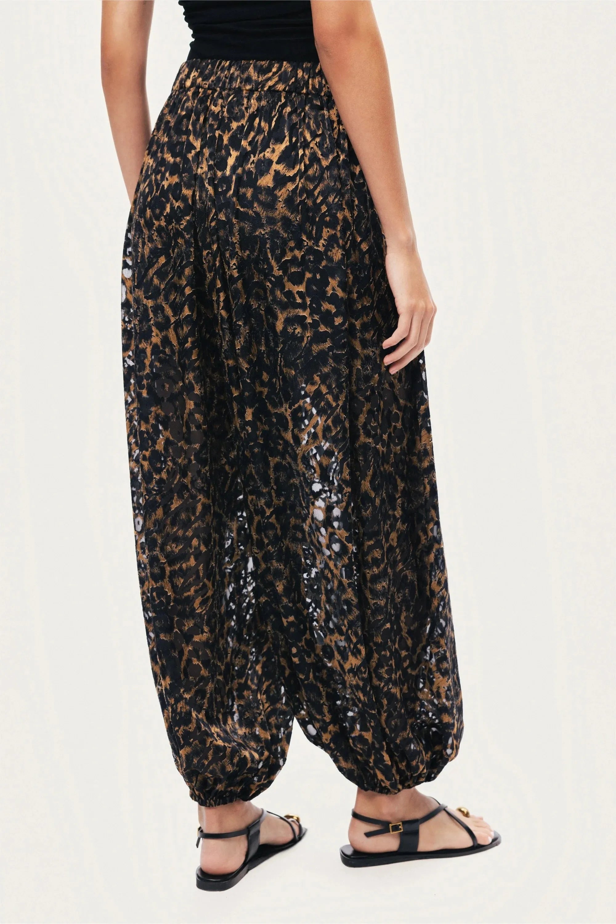 Nocturne Multi-Coloured Women Printed Relaxed Balloon-Leg Pants SKU: N26YN3494_0007 Image 08