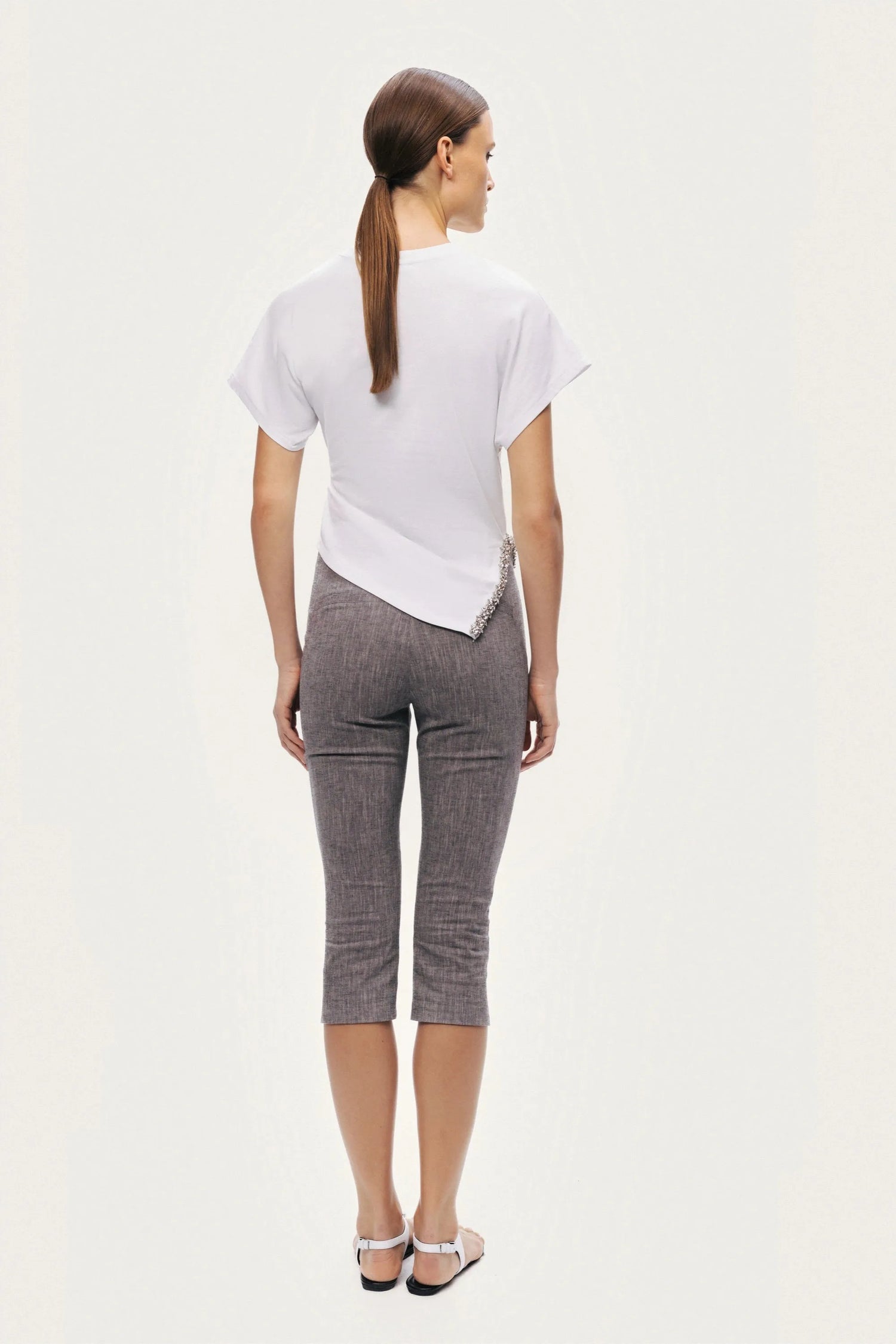 Nocturne Grey Melange Women Tailored Linen Blend Capri Pants SKU: N26YN3502_0112 Image 06