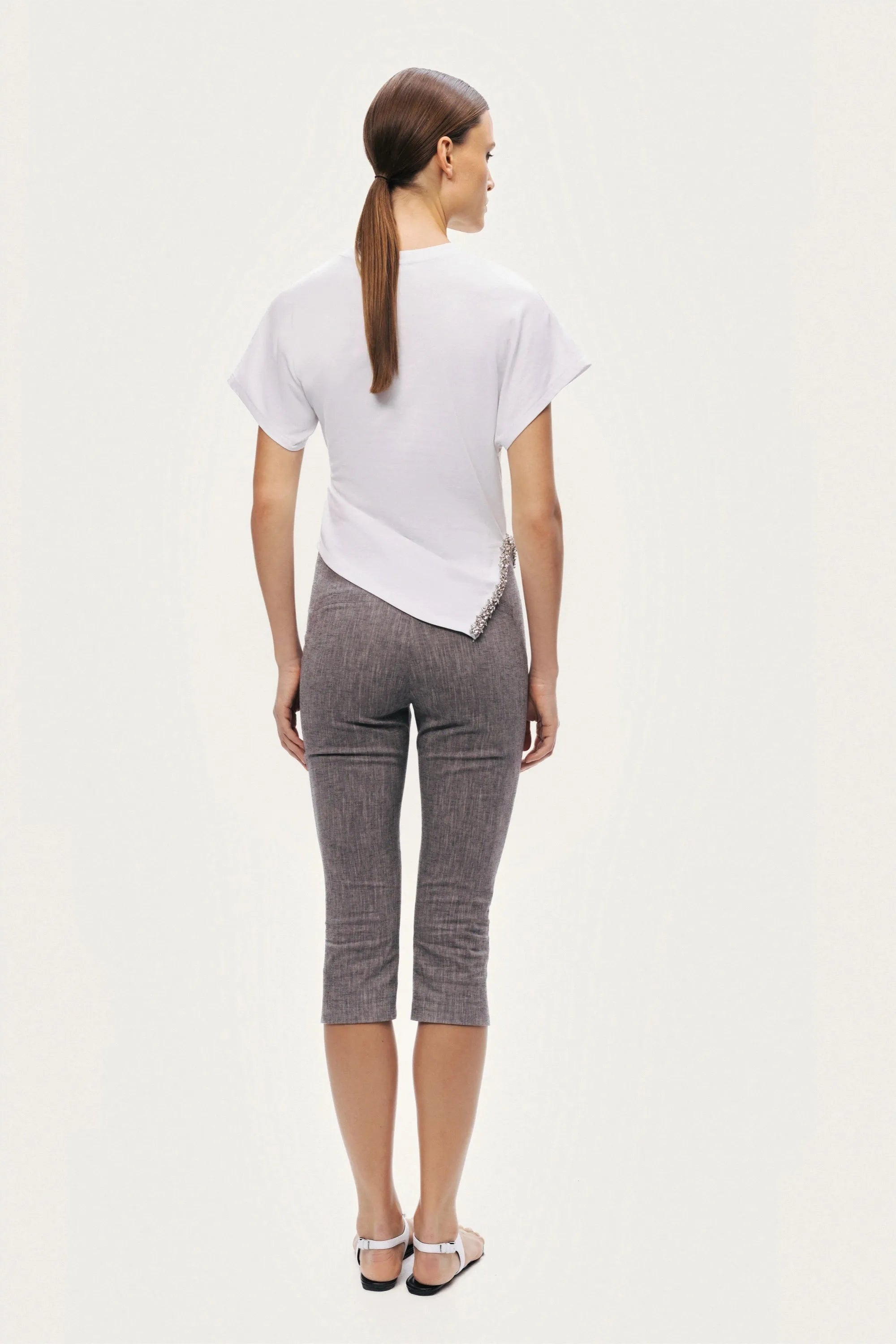 Nocturne Grey Melange Women Tailored Linen Blend Capri Pants SKU: N26YN3502_0112 Image 06