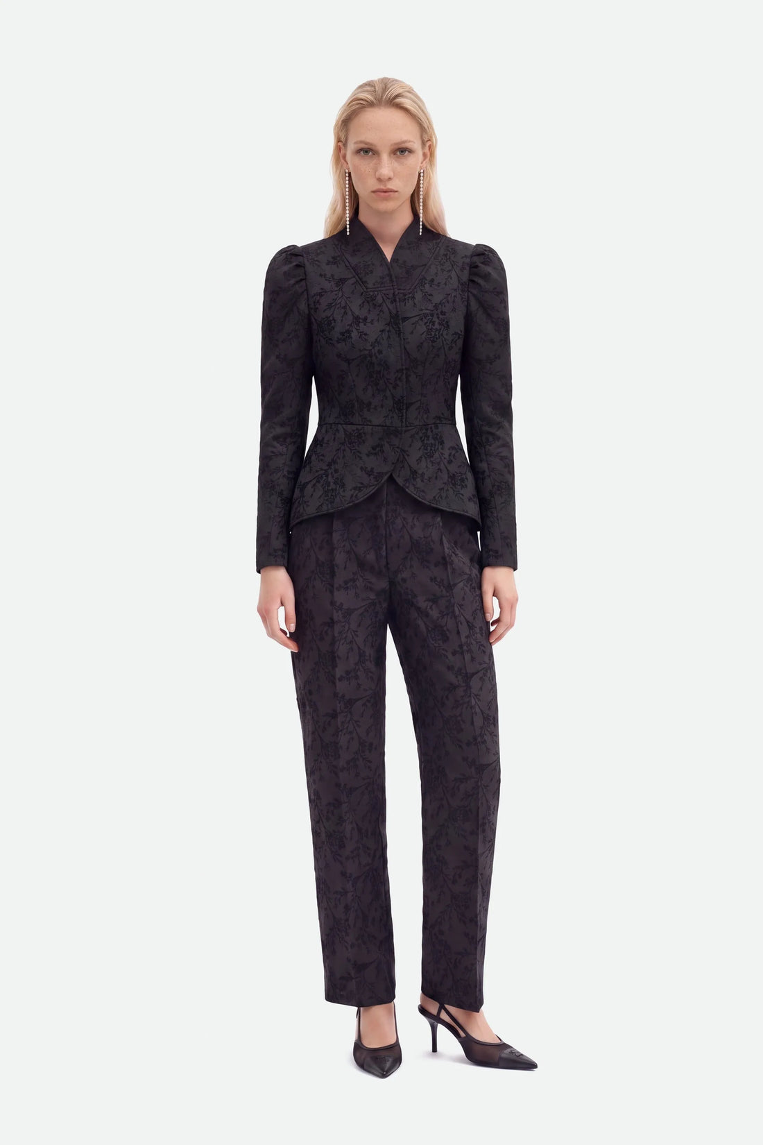 Nocturne Black Women Jacquard High Waist Carrot Trousers SKU: N27KN3550_0002 Image 01