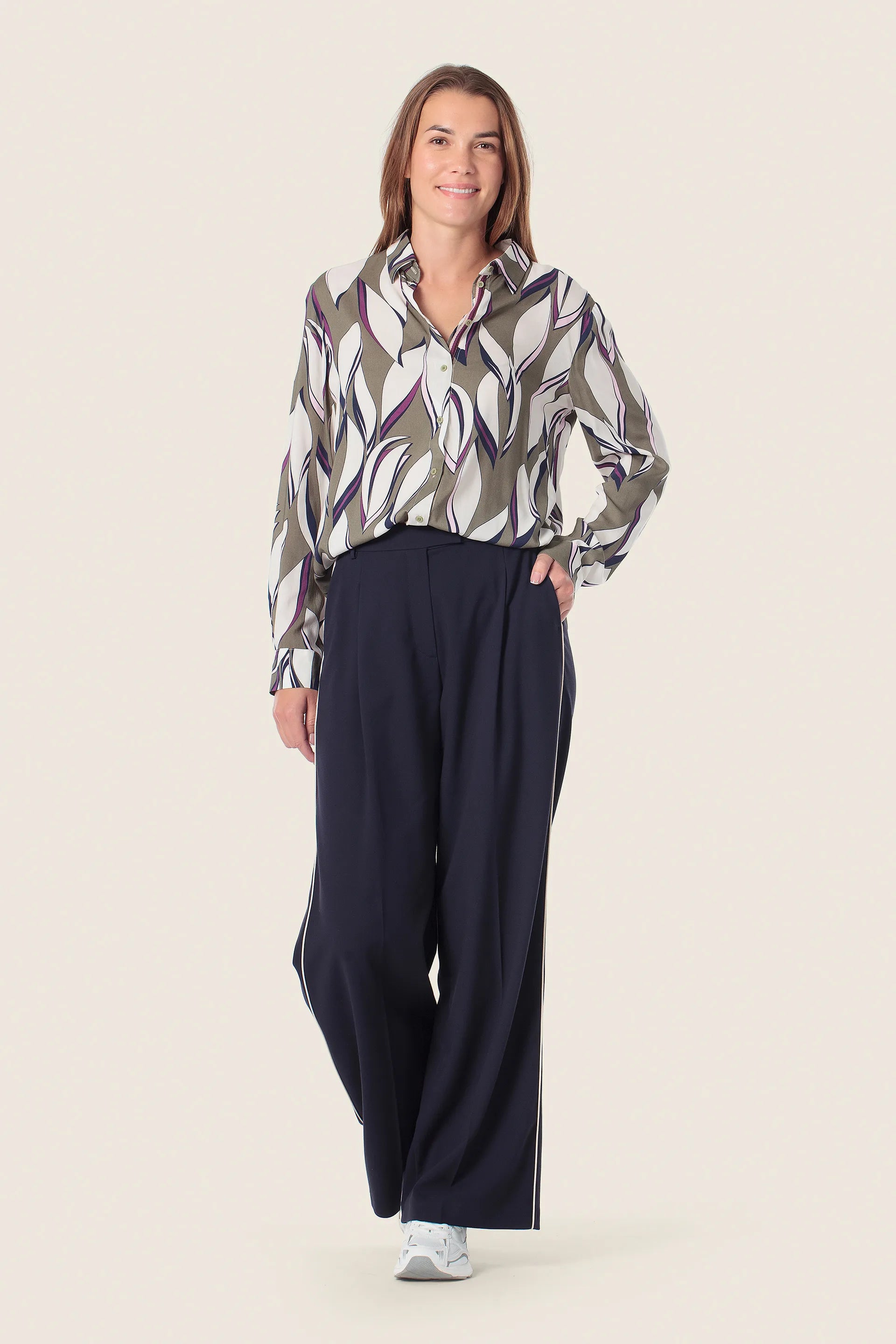 Gerry Weber Green Dark Khaki 0 Long Sleeve Printed Blouse SKU: N60467_316 Image 03