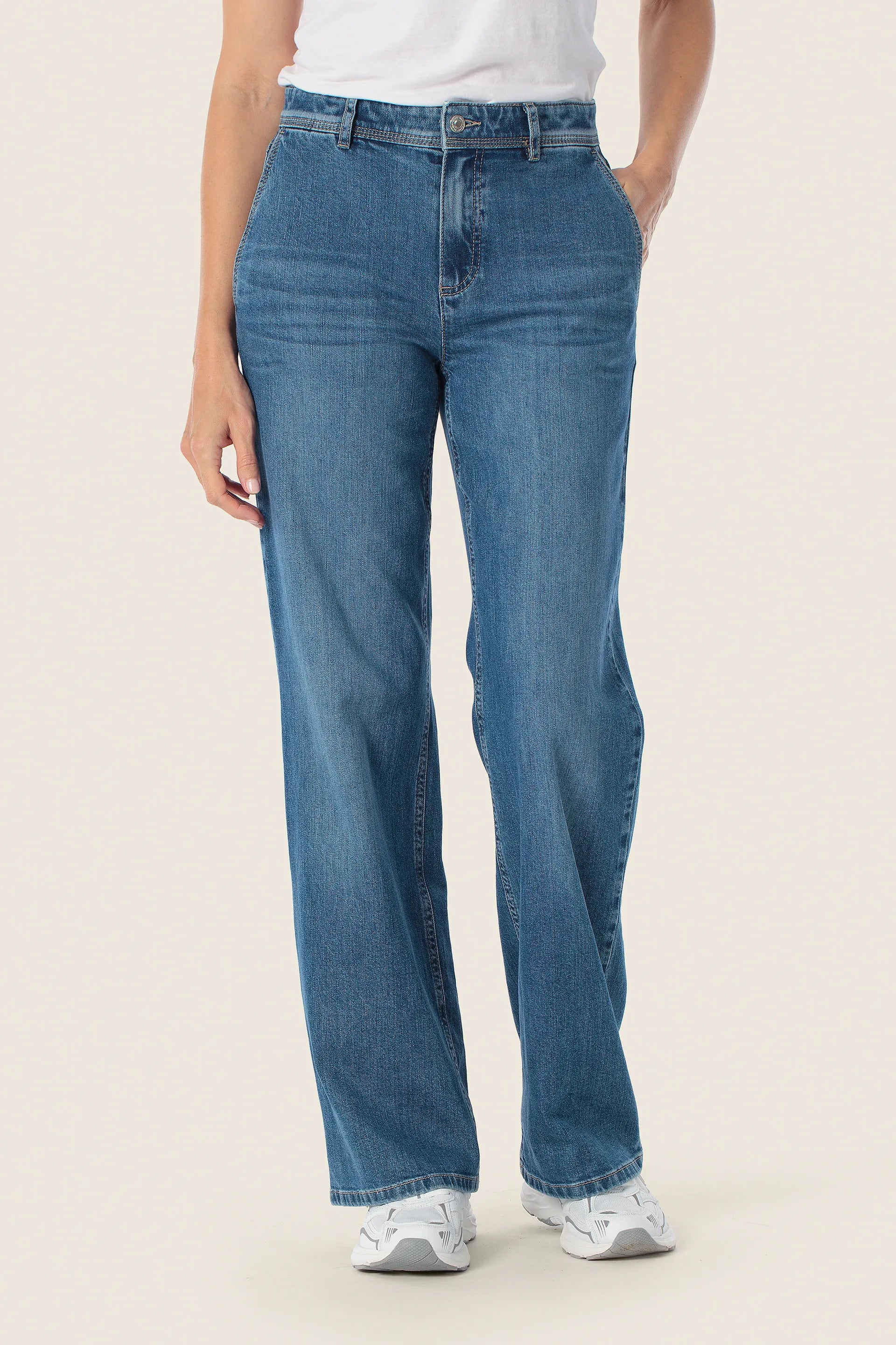 Gerry Weber Blue Medium Denim 0 Blue High-waist Jeans SKU: N67010_396 Image 01