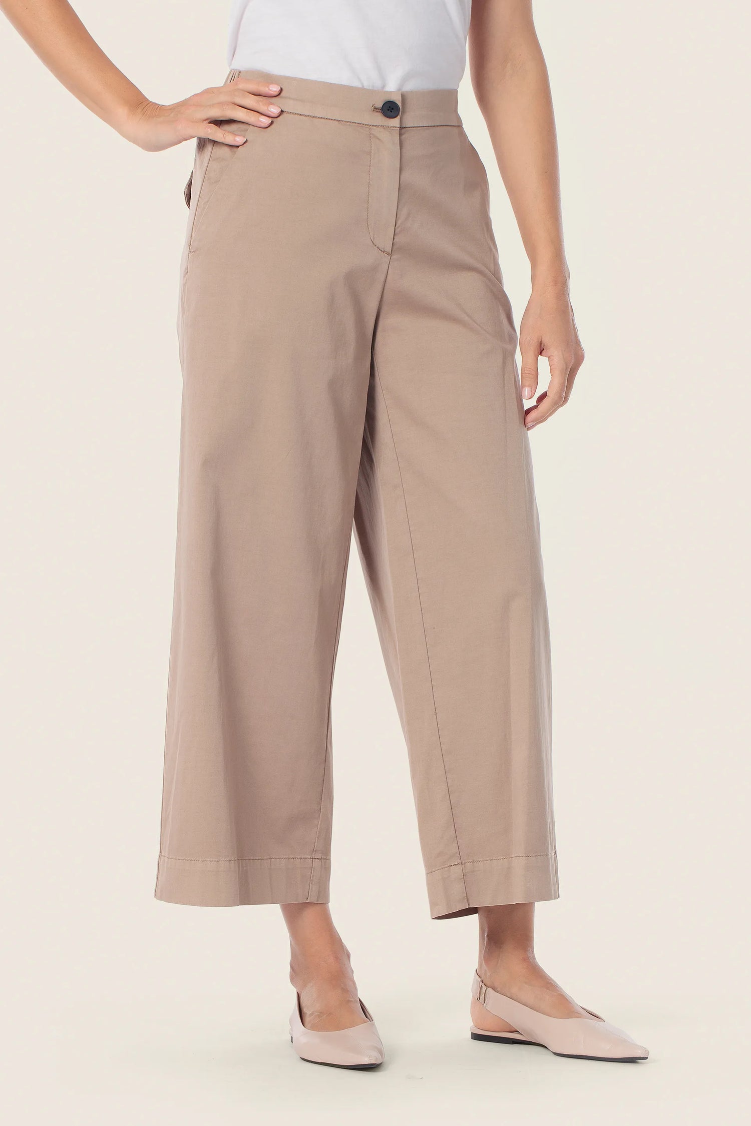 Gerry Weber Beige Camel 0 Beige Cropped Trousers SKU: N67109_144 Image 01
