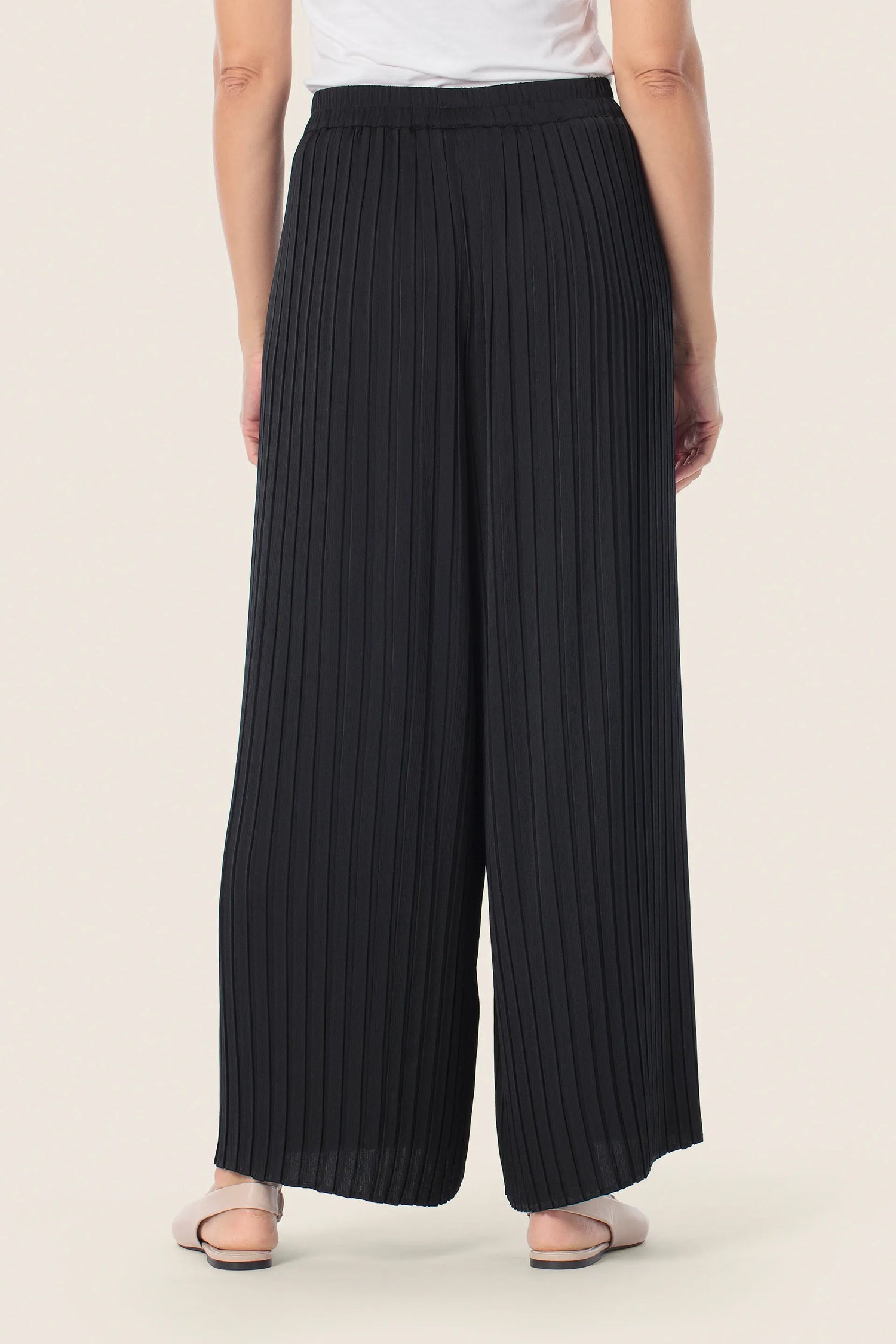 Gerry Weber Black 0 Pleated Wide Leg Slip On Trousers SKU: N67114_120 Image 02