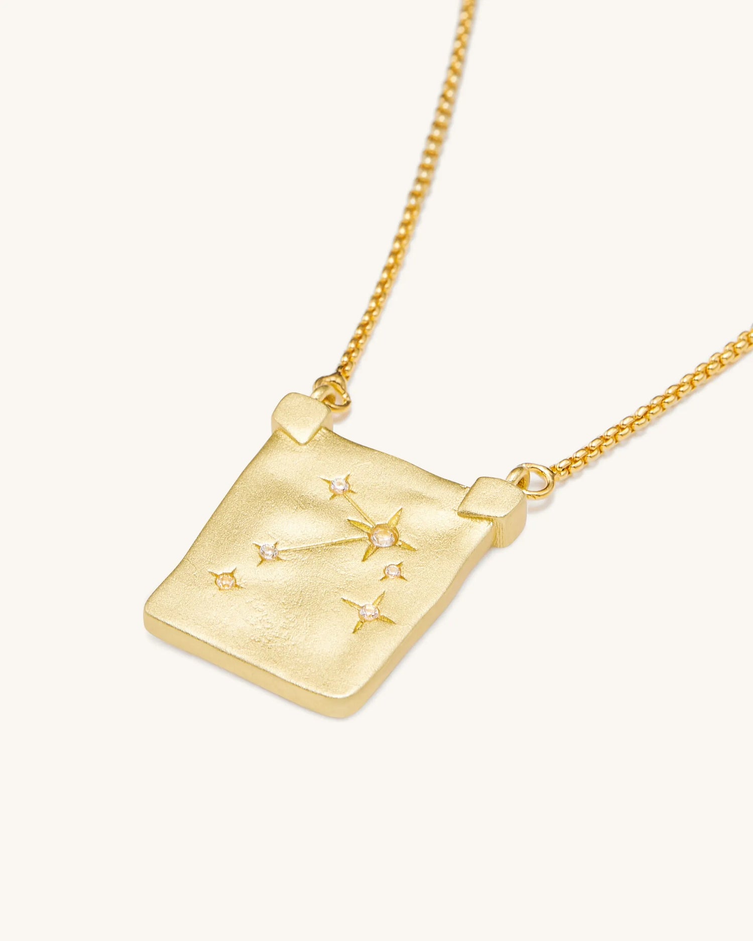 JW PEI_Gold_Zodiac Pendant Necklace_NE005-1_Gold_03