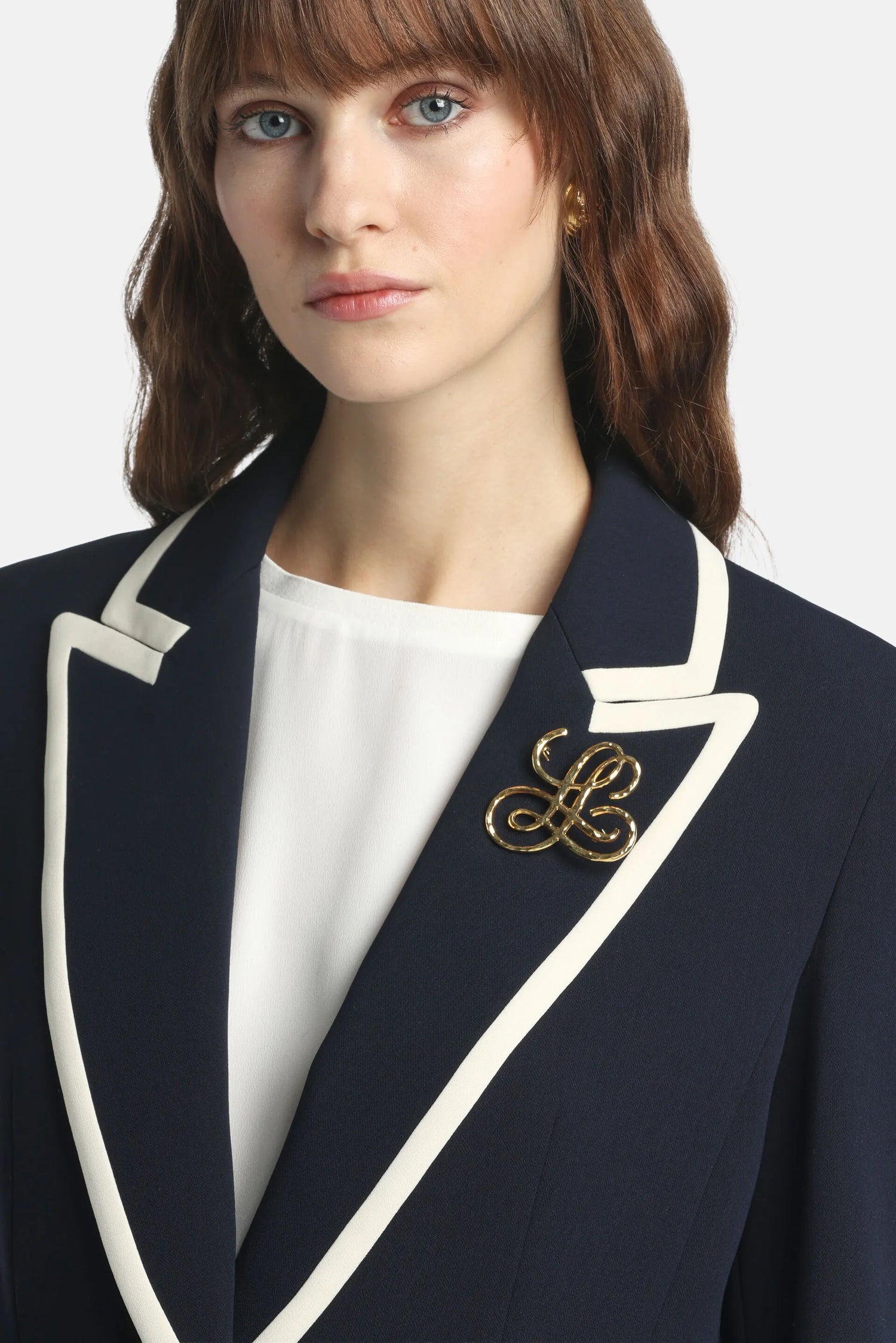 Luisa Spagnoli Oro Women Nerita - Monogram Brooch SKU: NERITA B_0002 Image 02