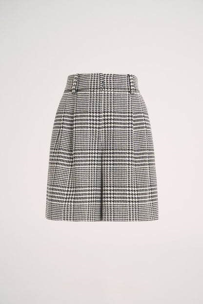 Otilia Houndstooth Bermuda Shorts_OTILIA_3738_05