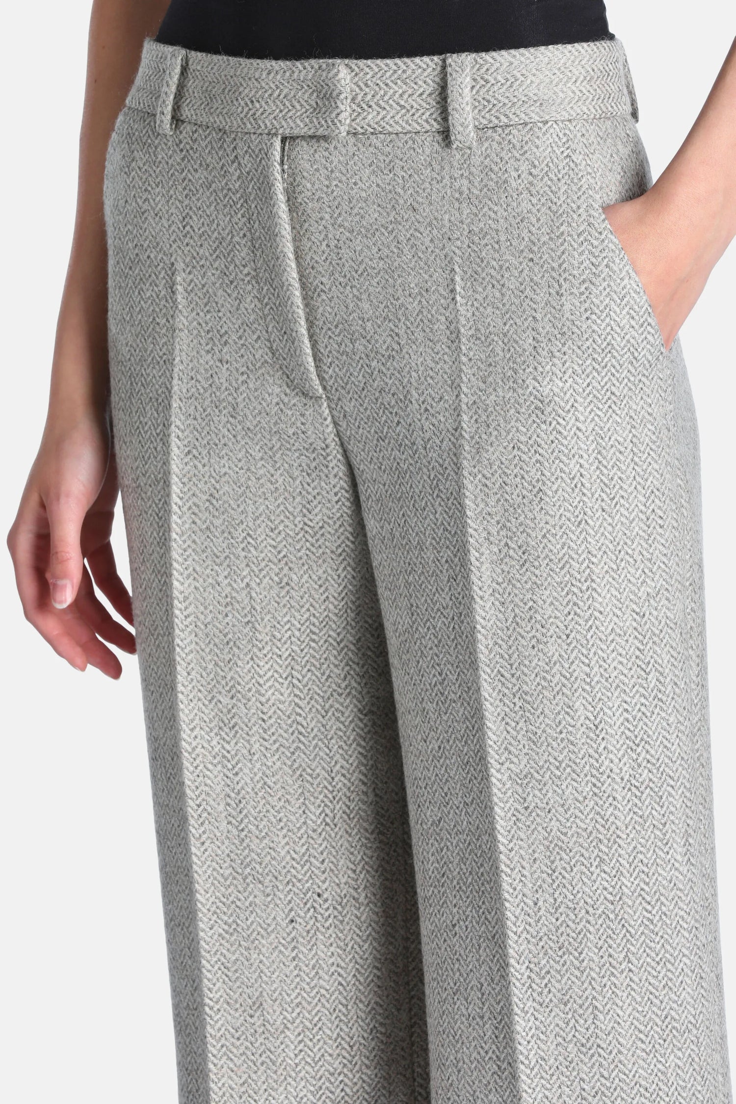 Luisa Spagnoli Var Spinato Ghiaccio Women Ottile - Regular-Fit Wool Pants SKU: OTTILE_3360 Image 03