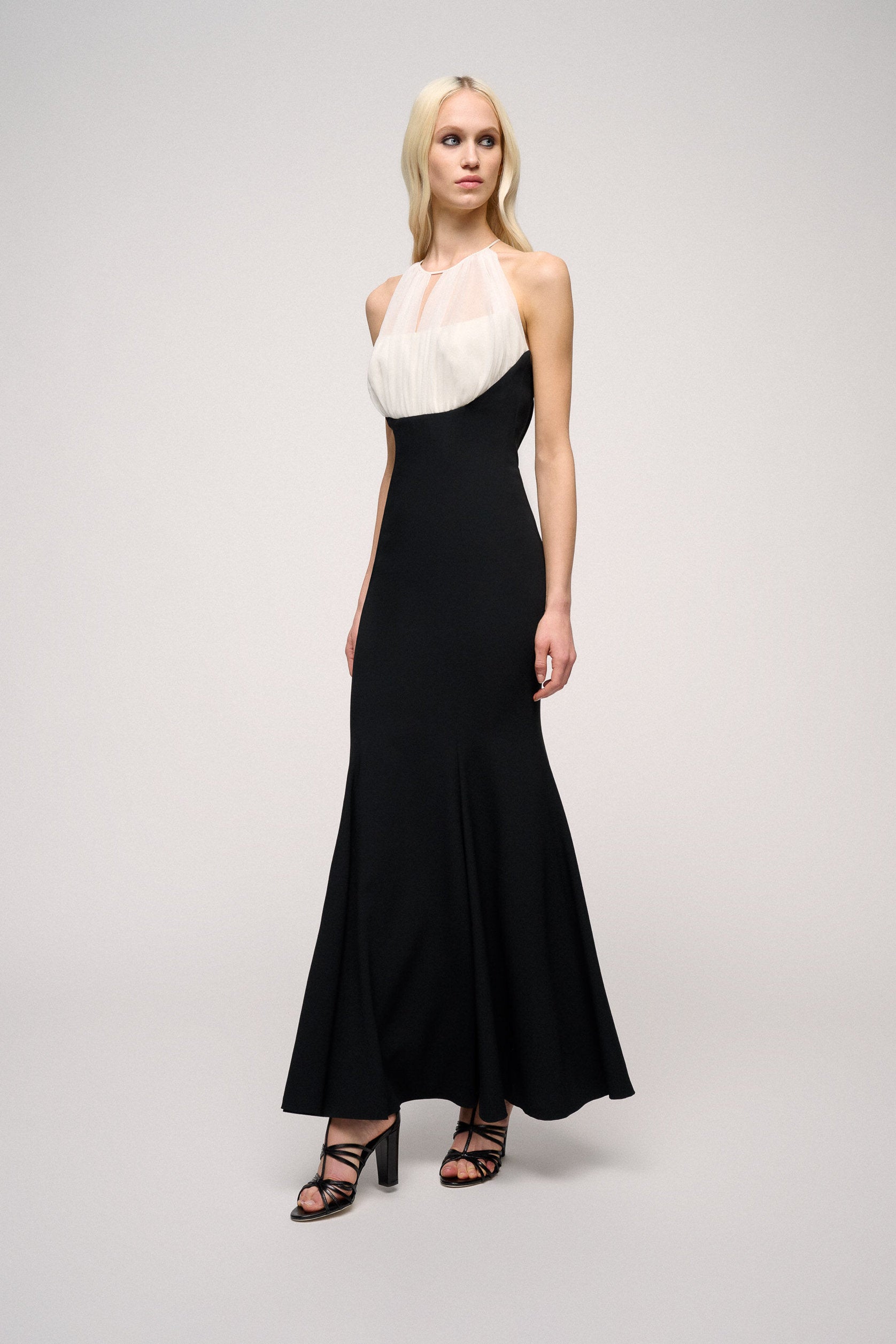 Pendente Elegant Dress_PENDENTE_0101 0202 0202_01