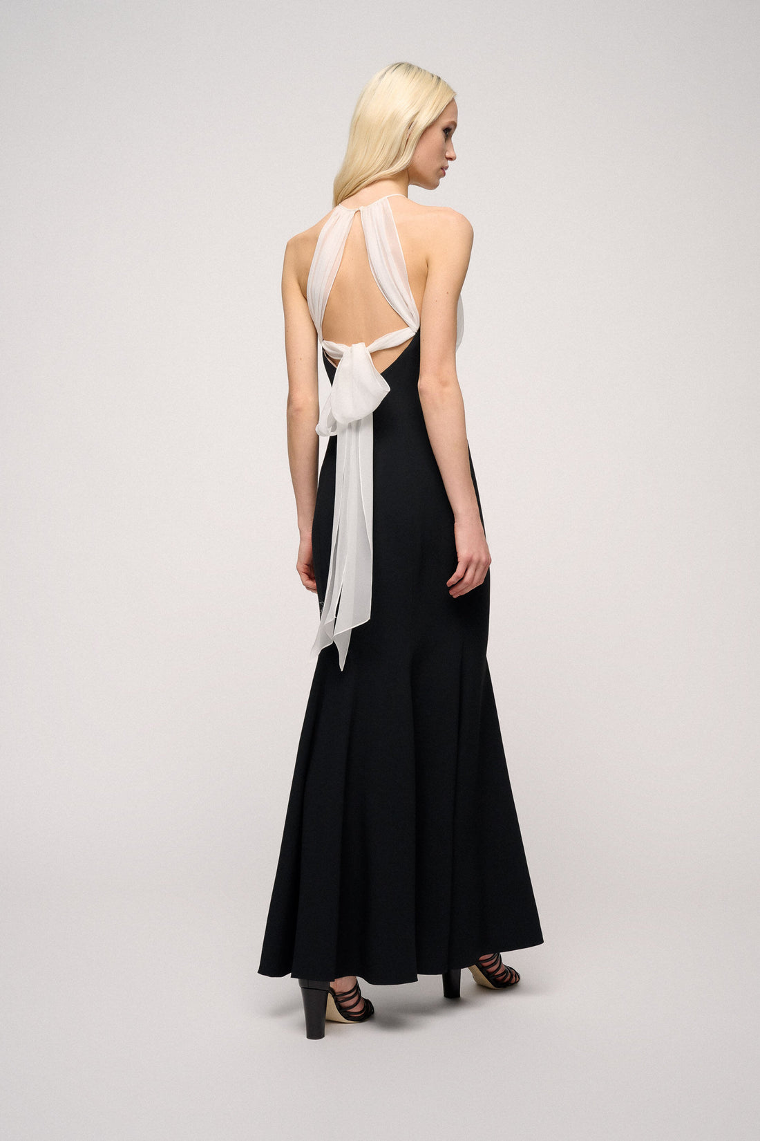 Pendente Elegant Dress_PENDENTE_0101 0202 0202_02