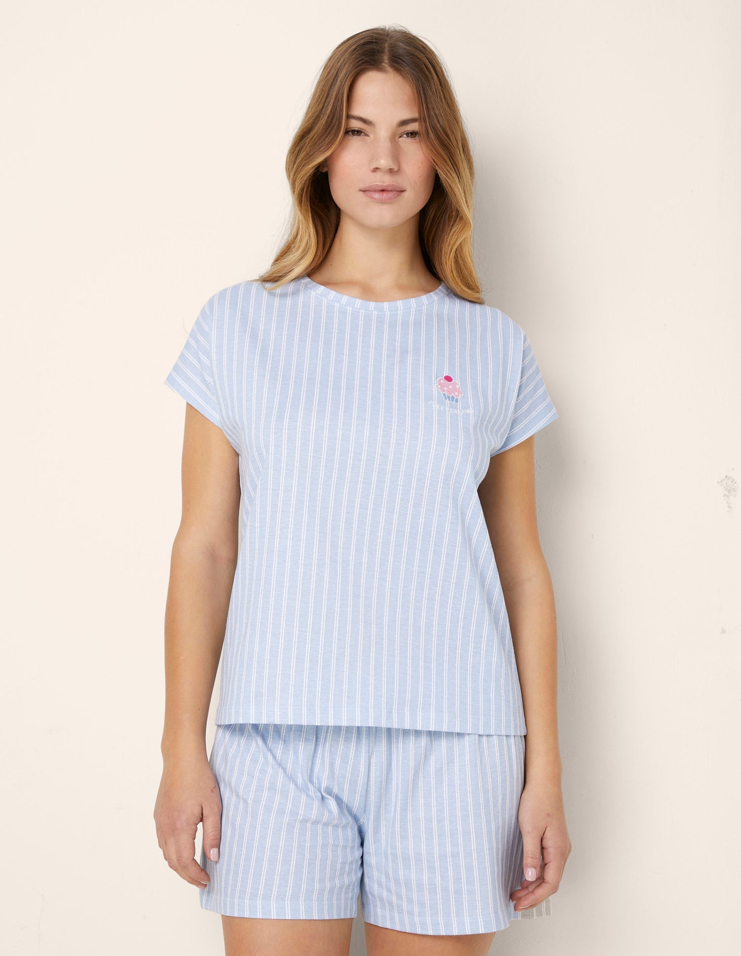 Yamamay_Sweet Dreams Short Pajamas with Sweet Treat Stripes_PPCD181005_933_02