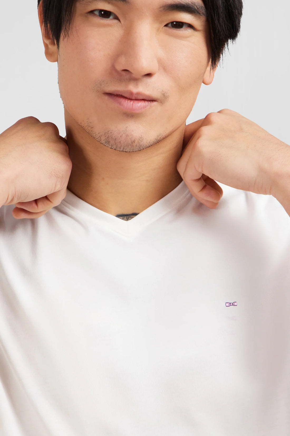 V-Neck White Light Pima Cotton T-Shirt - BEVAVA