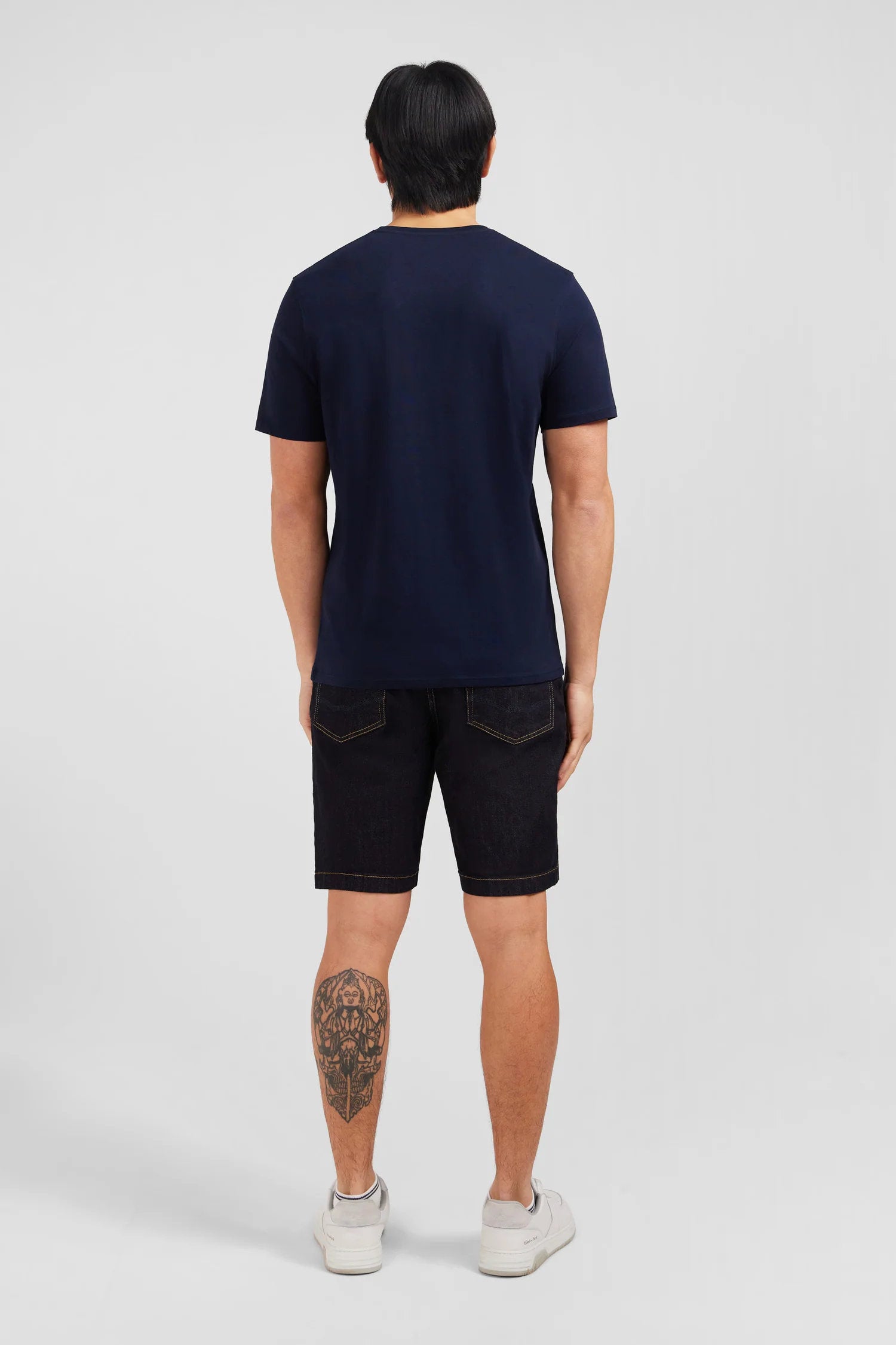 V-Neck Navy Light Pima Cotton T-Shirt_03