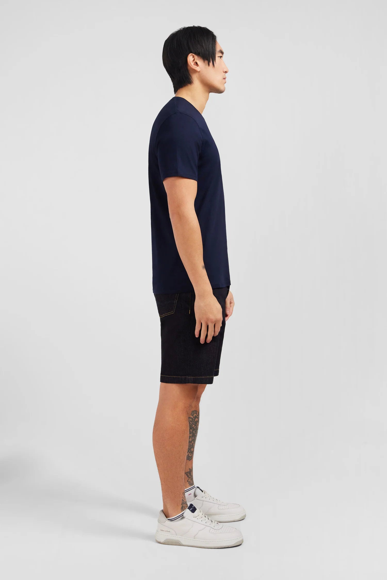 V-Neck Navy Light Pima Cotton T-Shirt_06