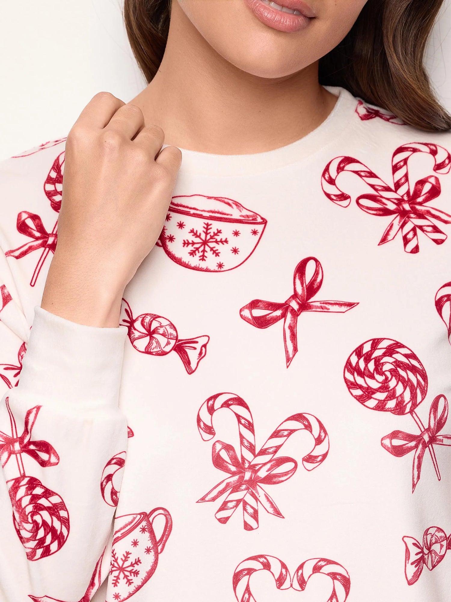 Yamamay_Printed_Candy Cane Club Chenille Long Pajamas_PPLD184016_128_03
