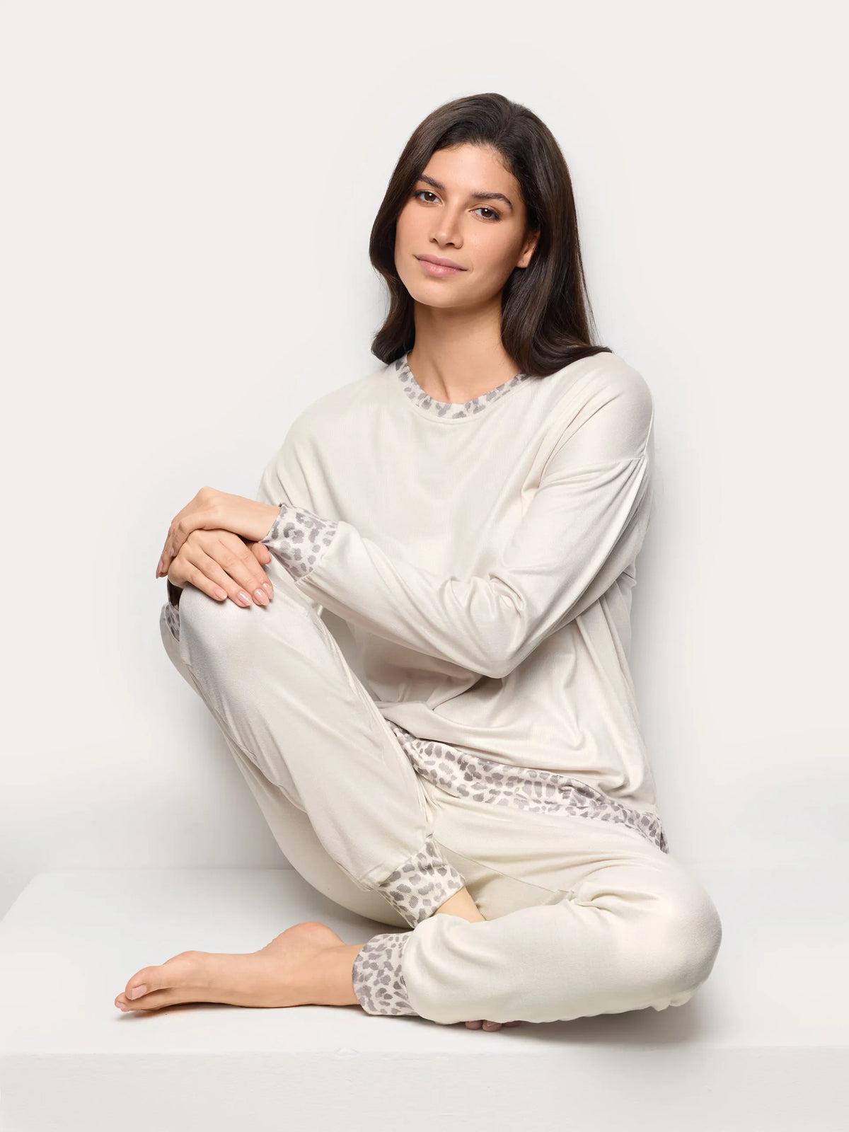 Yamamay POWDER PINK Women Pyjamas - Wild Soul SKU: PPLD193003_088 Image 01