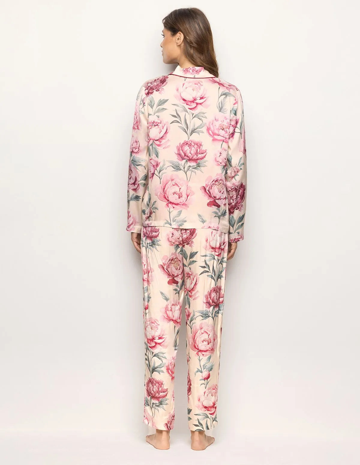 Yamamay_Printed_Long Open Pyjamas in Viscose Satin Ð Eloise_PPRD183003_128_03
