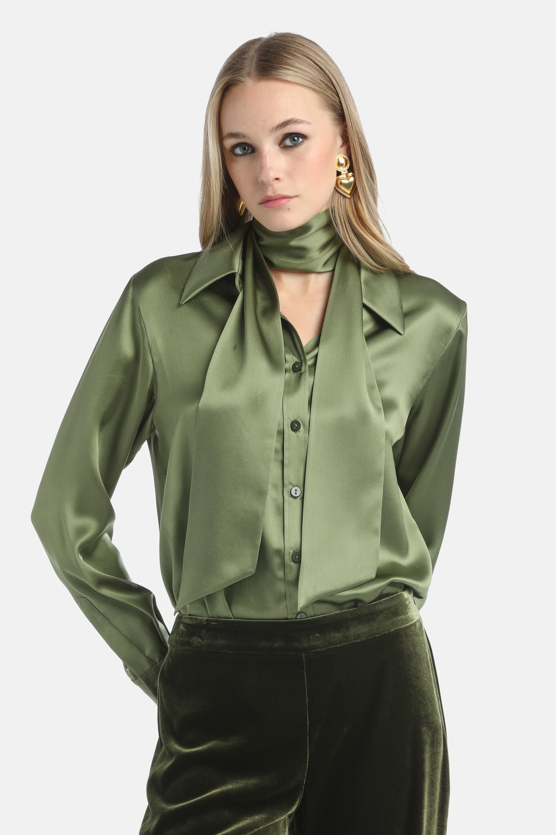 Luisa Spagnoli_Verde Oliva_Rintocco - Silk Stole_RINTOCCO_1712_01