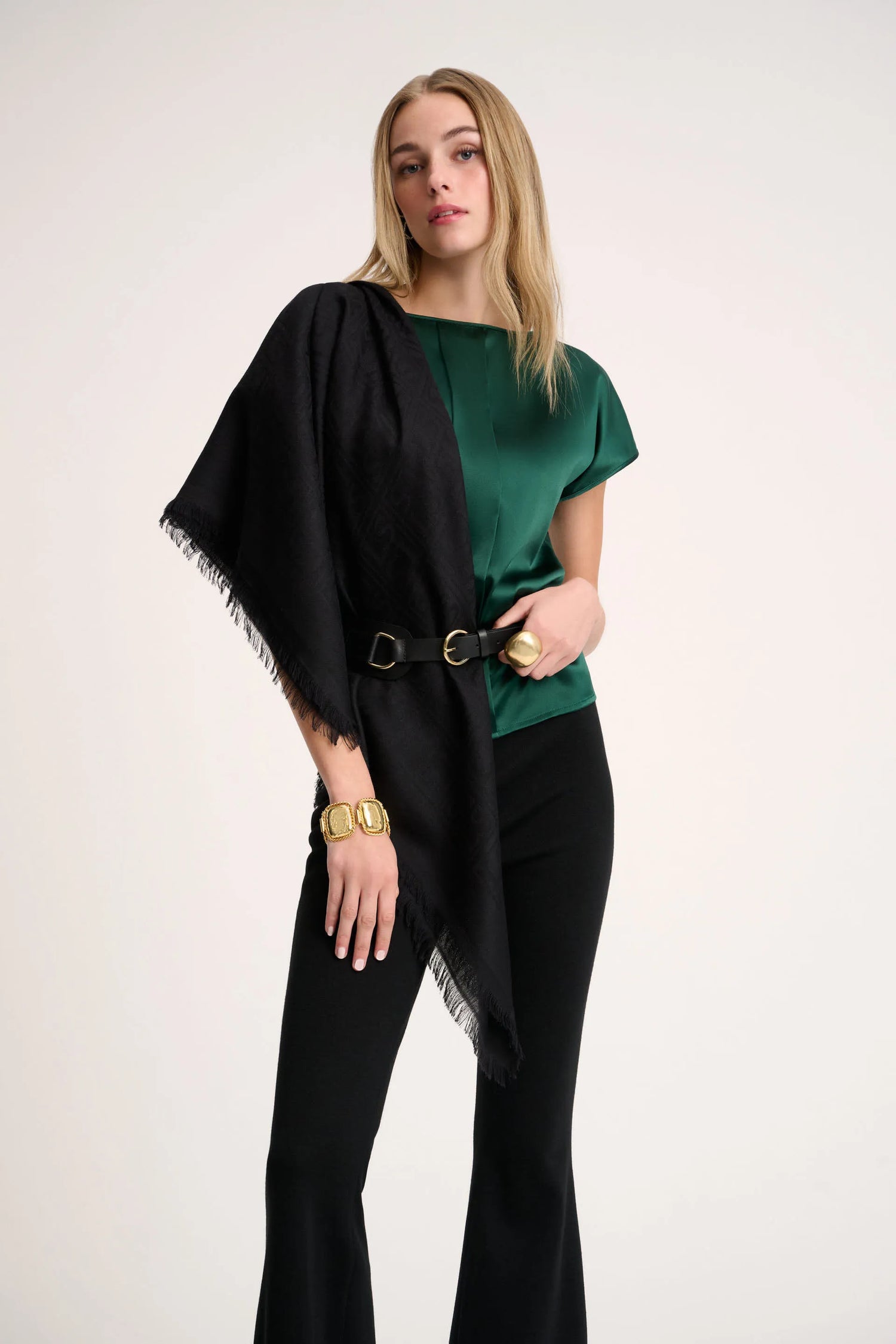 Luisa Spagnoli_Black_Romanzo - Wool And Silk-Blend Shawl_ROMANZO H_0101_04