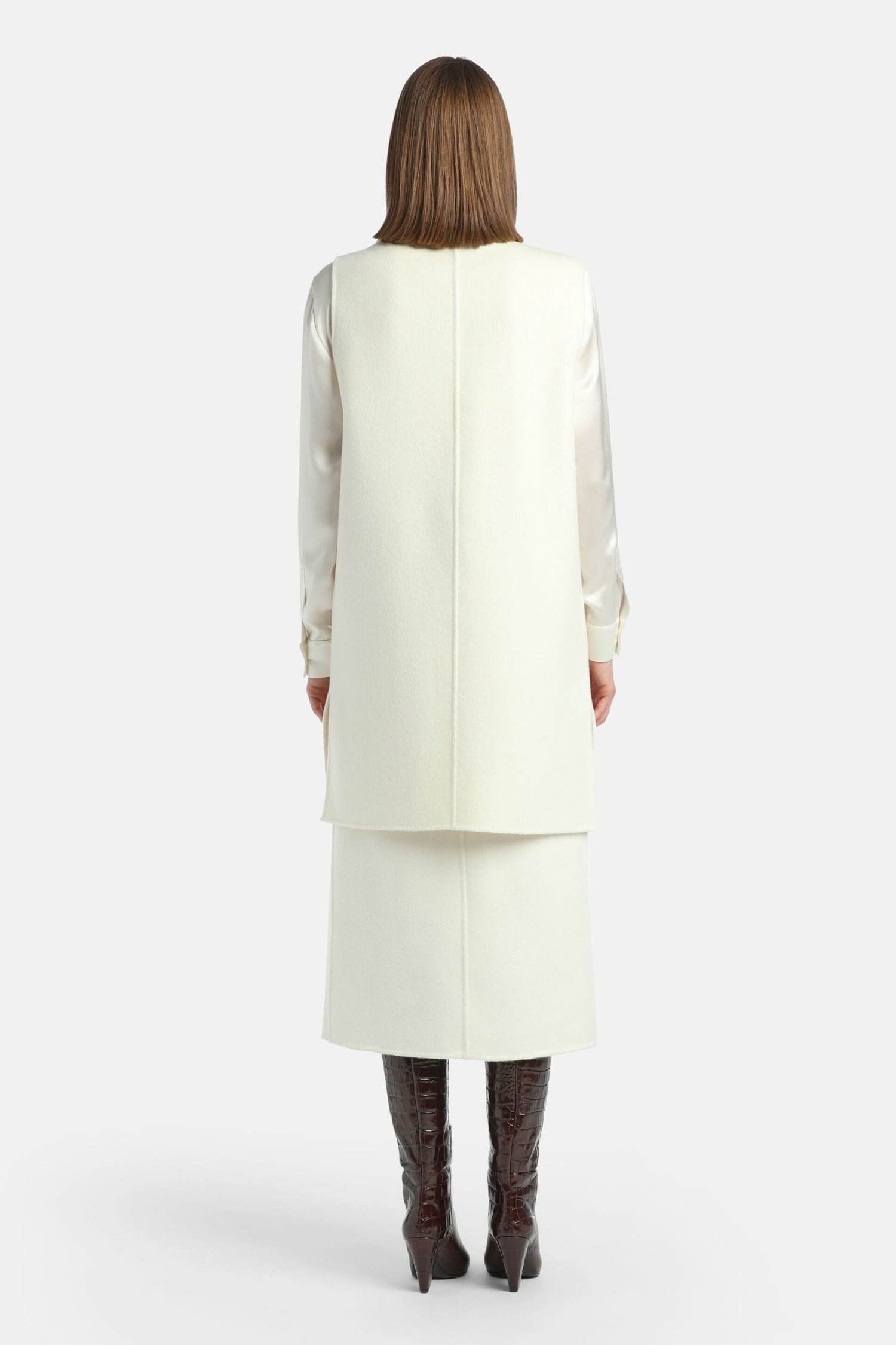 Luisa Spagnoli_Panna_Sacca - Sleeveless Blazer_SACCA_0202_03