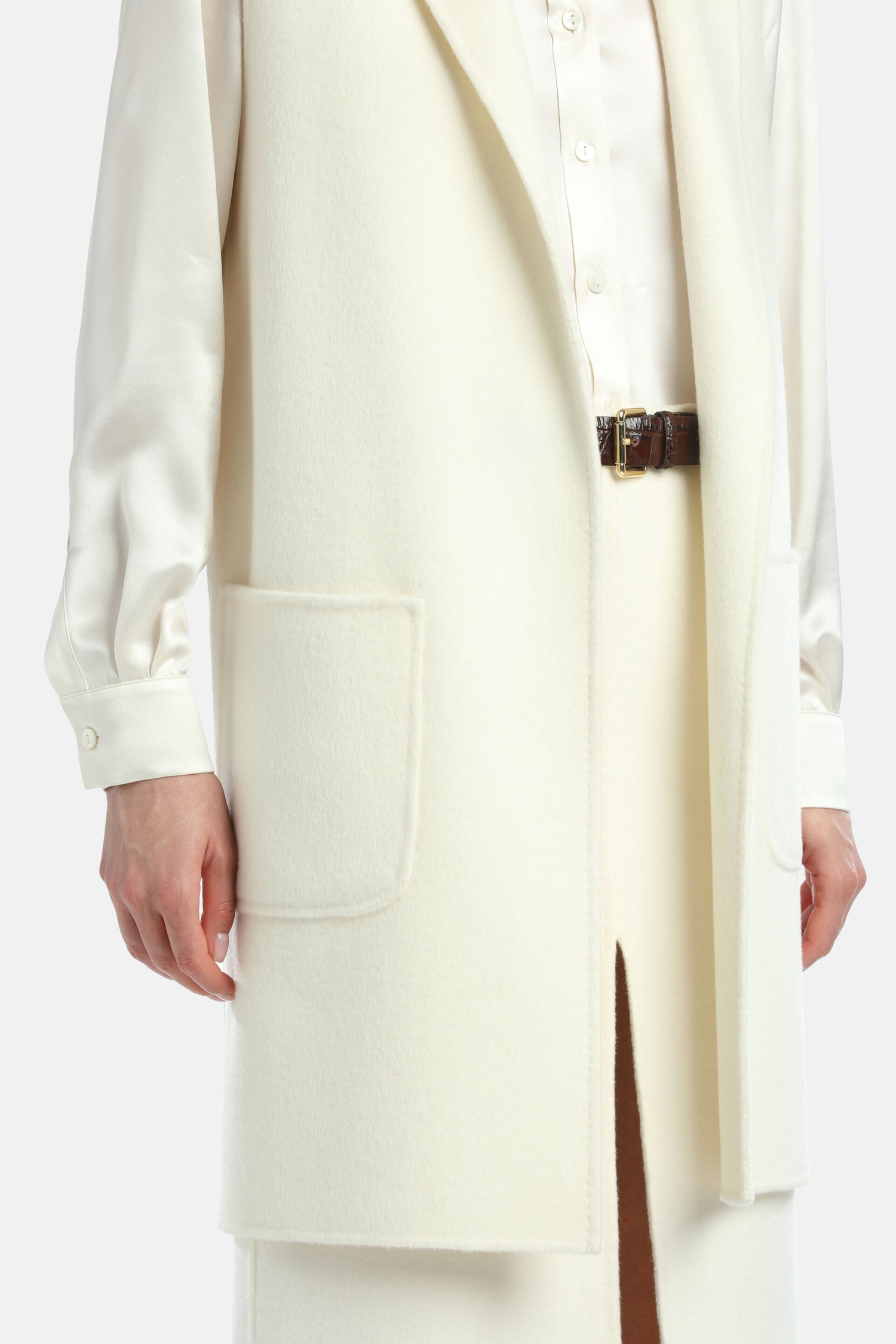 Luisa Spagnoli_Panna_Sacca - Sleeveless Blazer_SACCA_0202_05