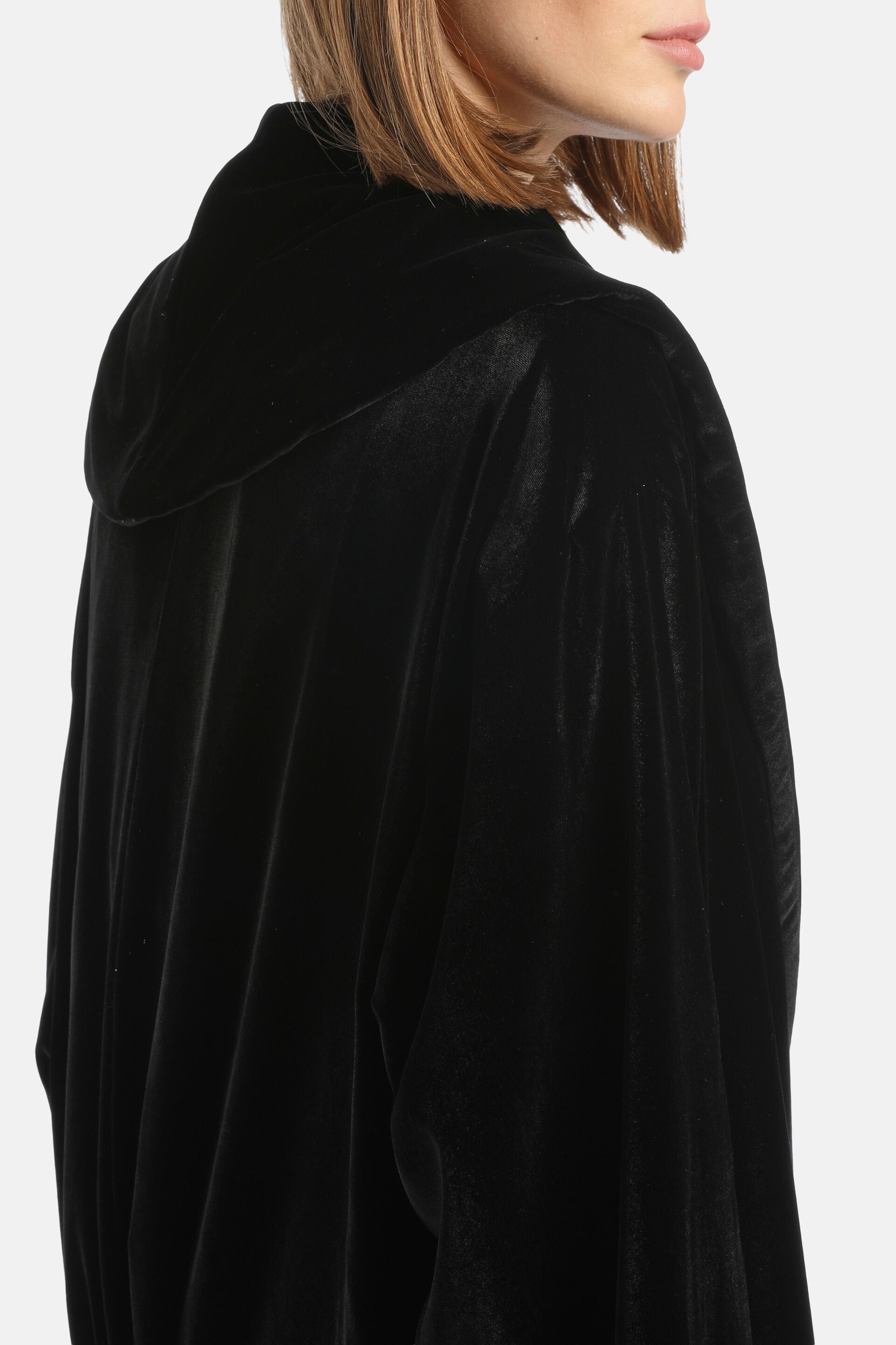 Luisa Spagnoli_Nero_Sadali - Elegant Cape_SADALI_0101_03