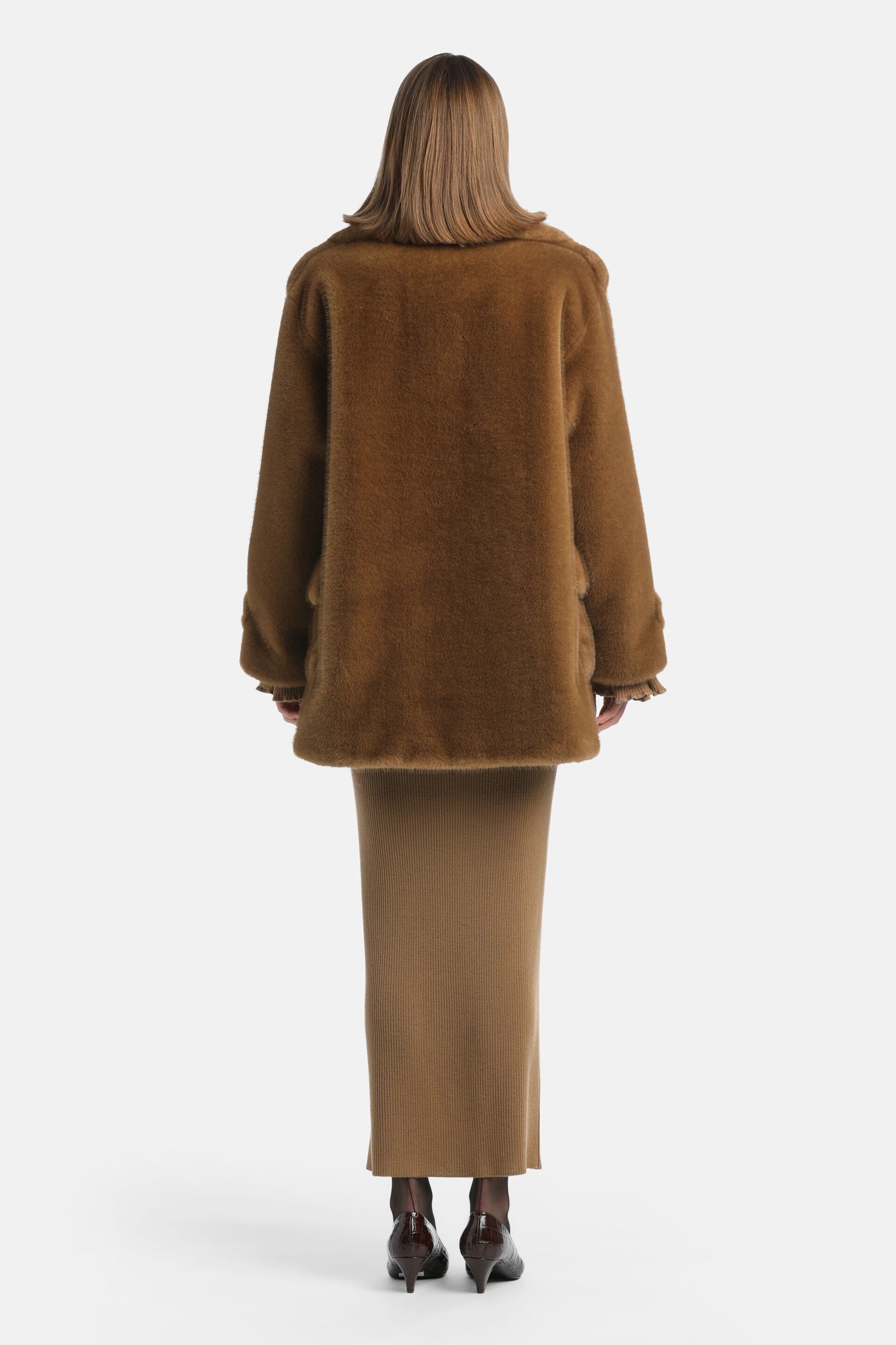 Luisa Spagnoli_Cammello_Saracena - Faux Fur Peacoat_SARACENA_2314_05