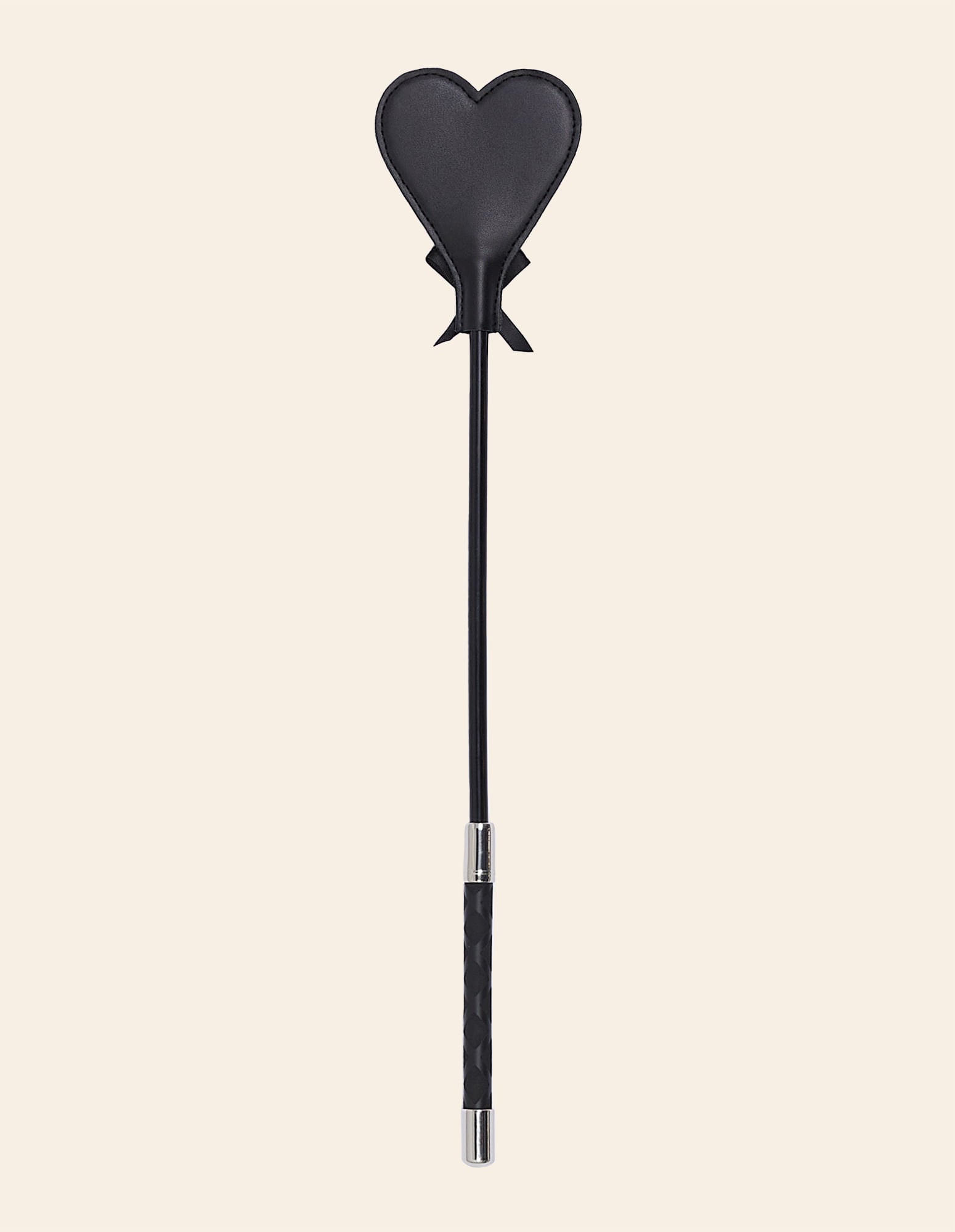Yamamay_Heart-Shaped Faux-Leather Whip PrivŽ - Black Cross_SCTD181004_072_03