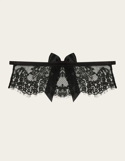 Yamamay_Black_Lace Mask and Gloves Set with Cutout Details Ð Priv� Kylie_SCTD183001_072_05