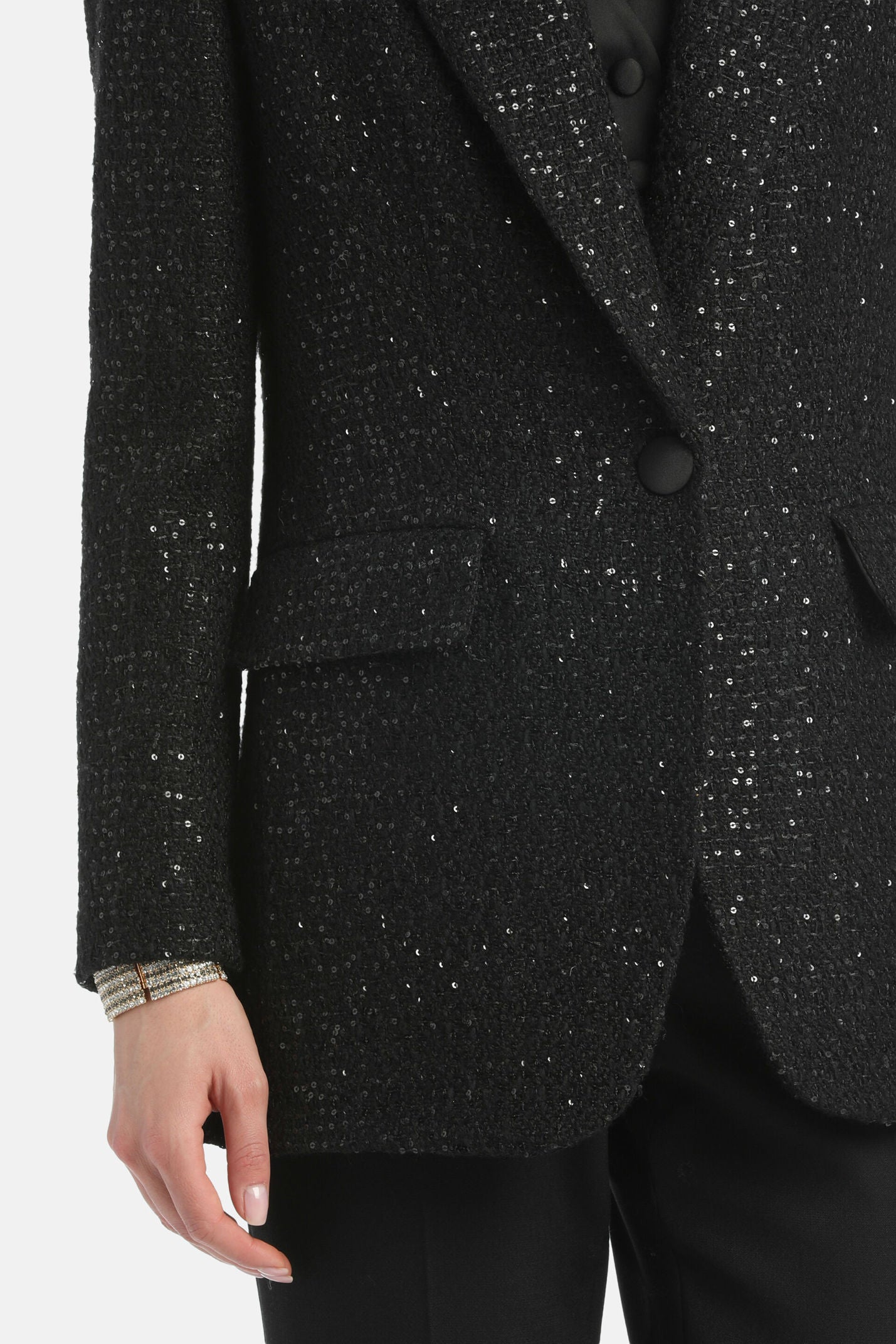 Luisa Spagnoli_Nero/Nero_Solo - Elegant Blazer_SOLO_0101 0101_05