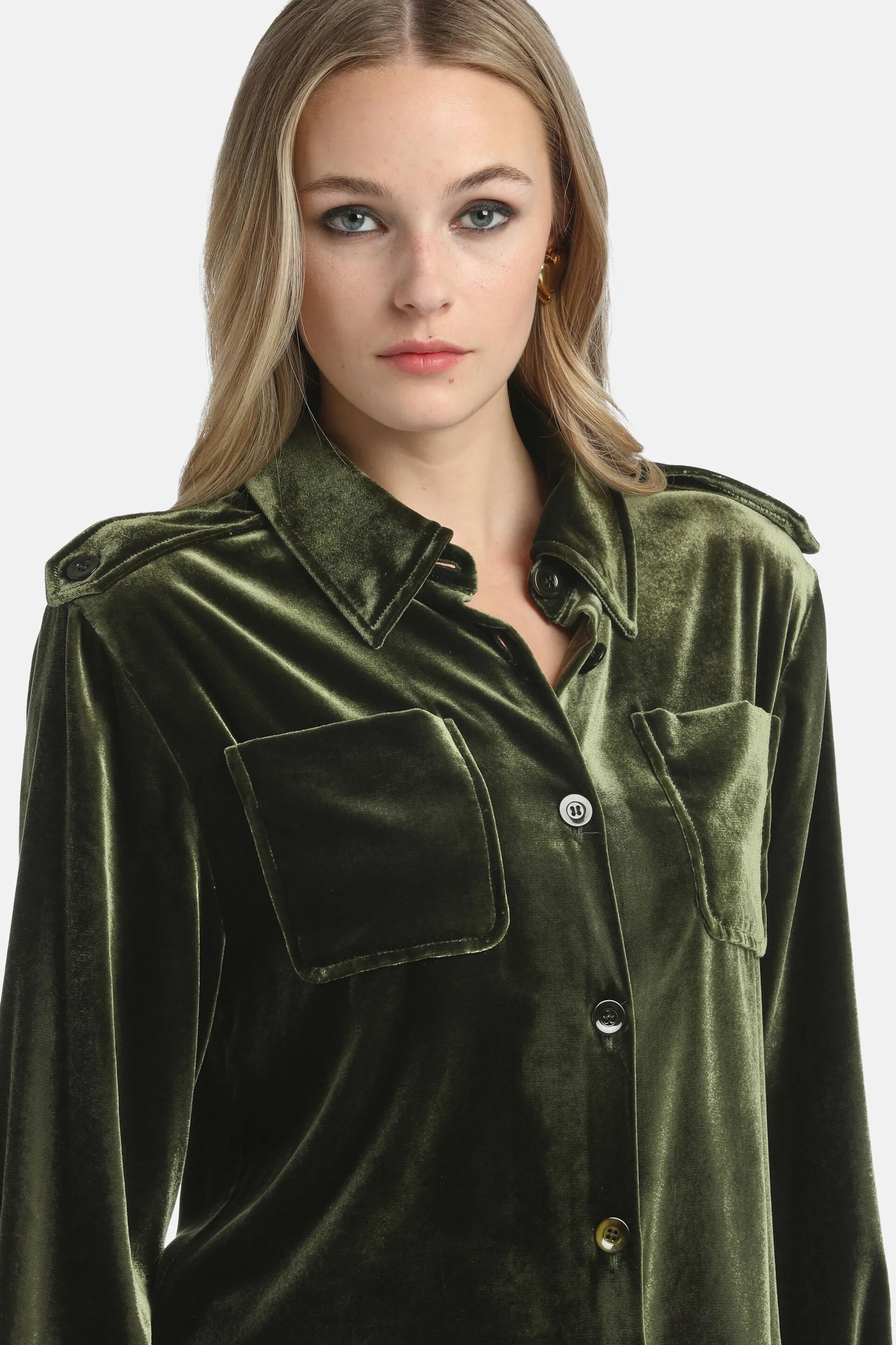 Luisa Spagnoli_Green_Spettacolo - Elegant Velvet Shirt_SPETTACOLO_1741_03