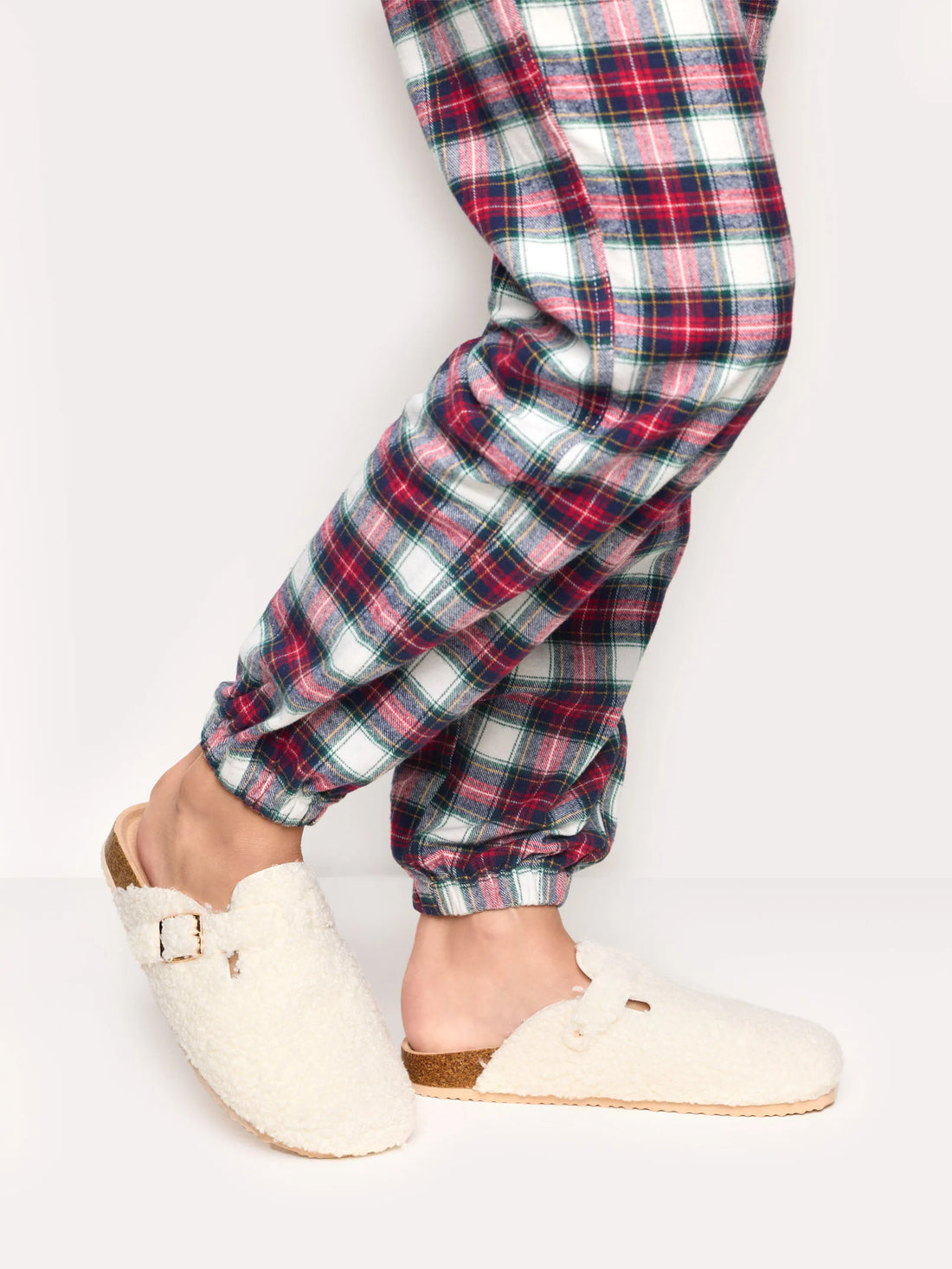 Yamamay_Almond_Teddy Fabric Slippers with Buckle Mix And Match_SPFD184010_244_01