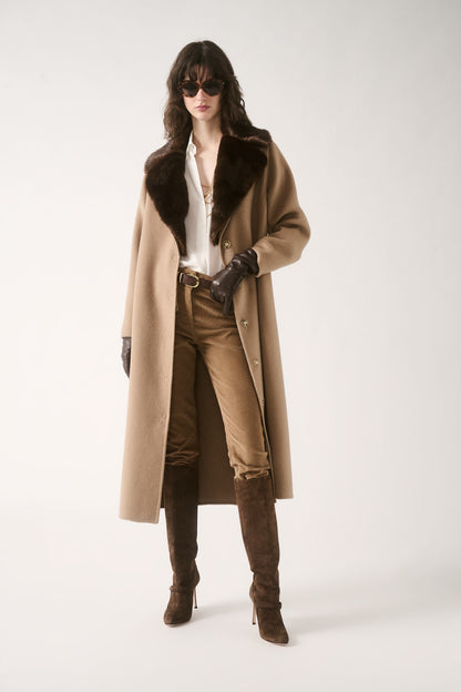 Sussulto Coat With Faux Fur Lapels_SUSSULTO_2337 0913_05