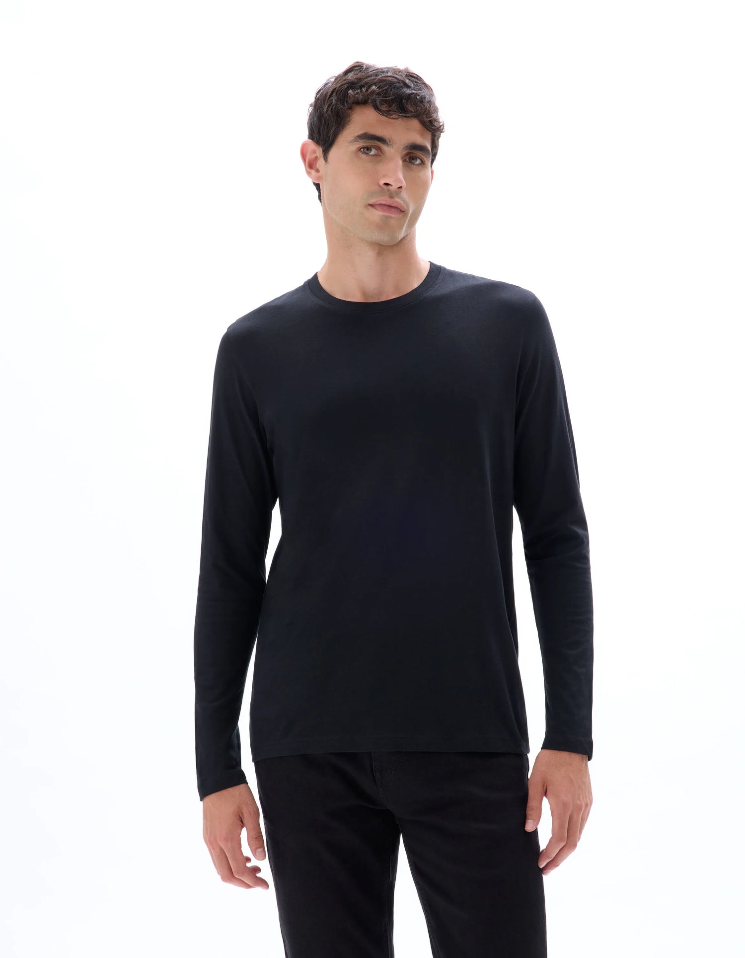 Celio_Black_Regular 100% Cotton Long-Sleeved T-Shirt_TEBASEML_BLACK_01