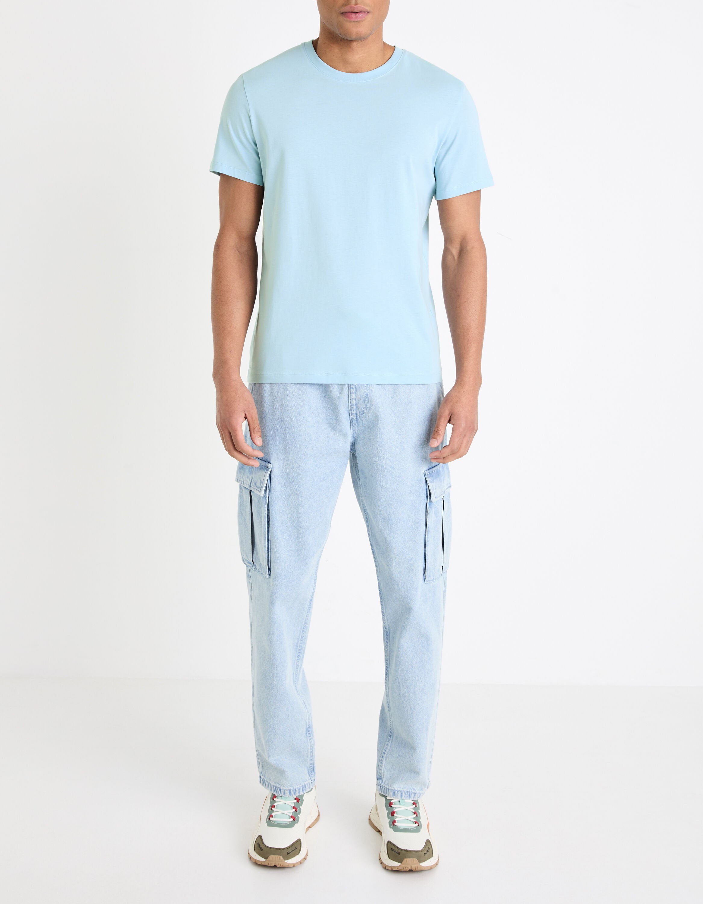 100% Cotton Straight Crew Neck T-Shirt - Light Blue_03