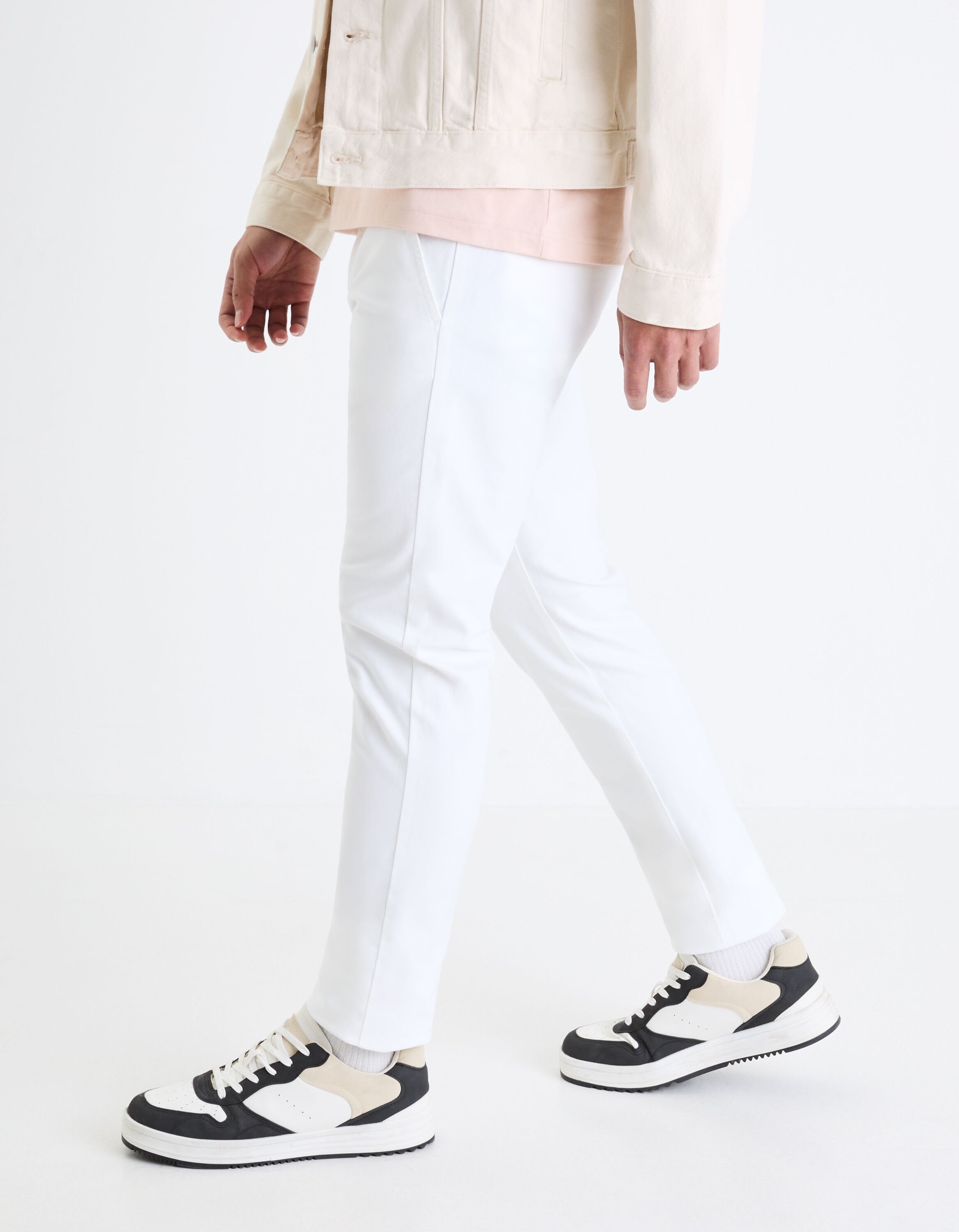 Slim Chino Pants In Stretch Cotton - White_05