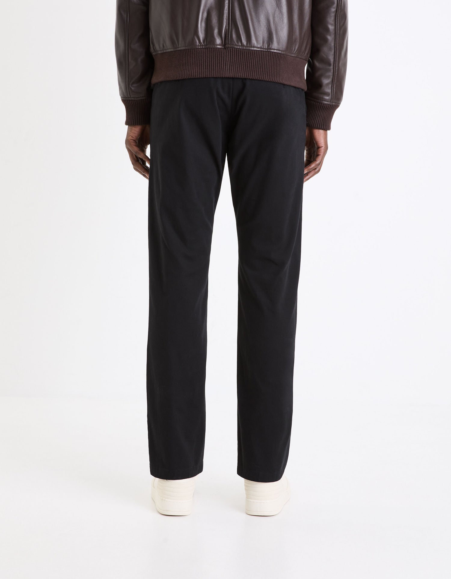 Straight Chino Pants In Stretch Cotton - Black_04