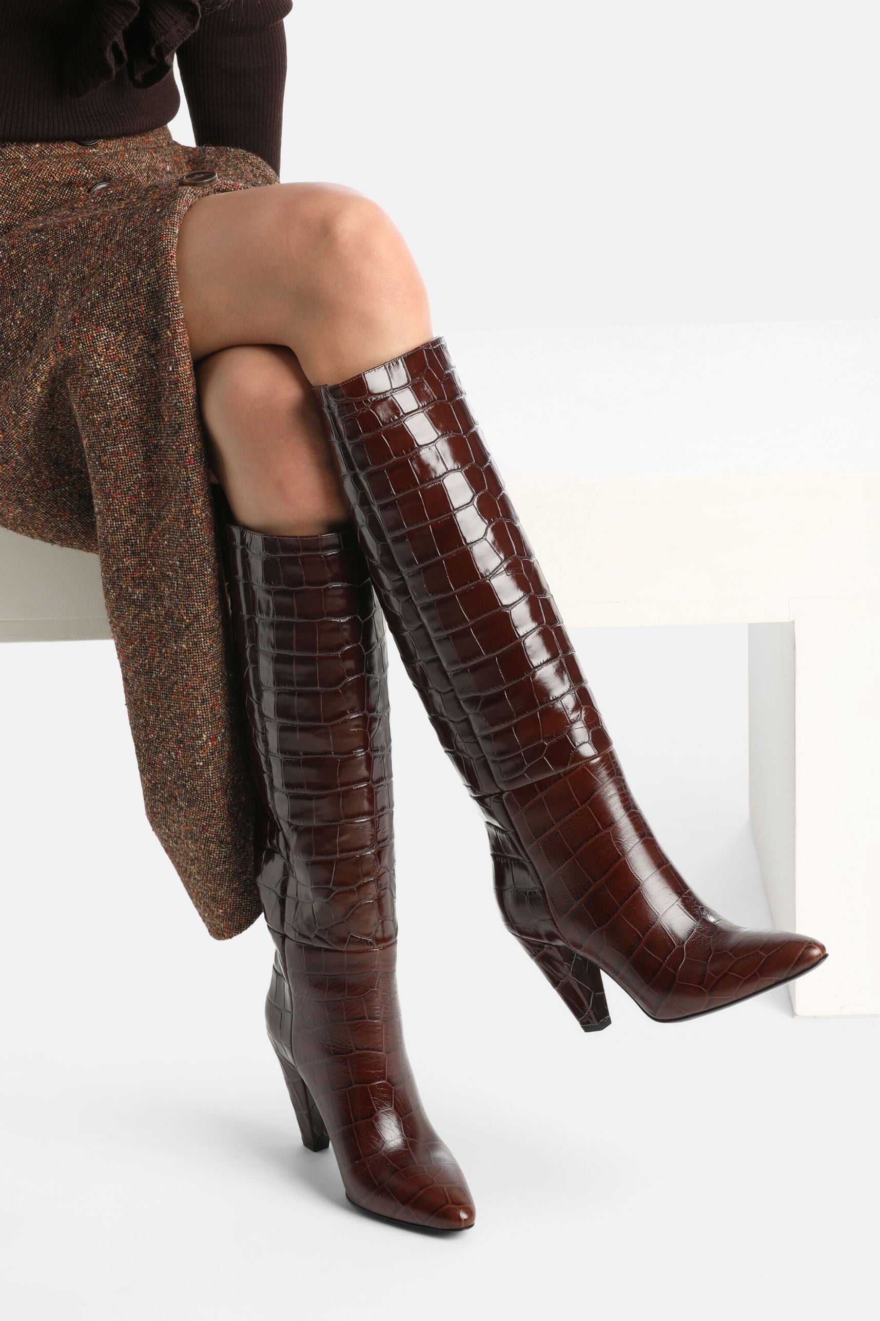 Luisa Spagnoli_Cioccolato_Uragano - Crocodile-Embossed Leather Boots_URAGANO_0986_01