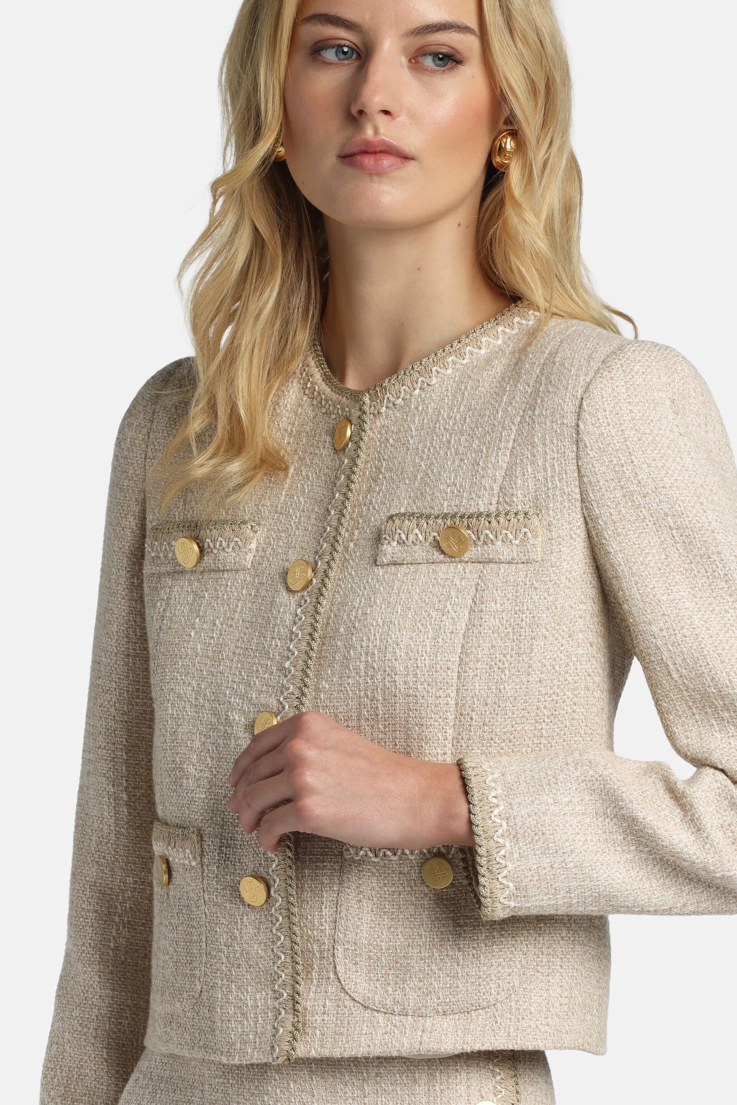 Luisa Spagnoli_Beige_Vasari - Bon-Ton Jacket With Gold Details_VASARI_3094_03