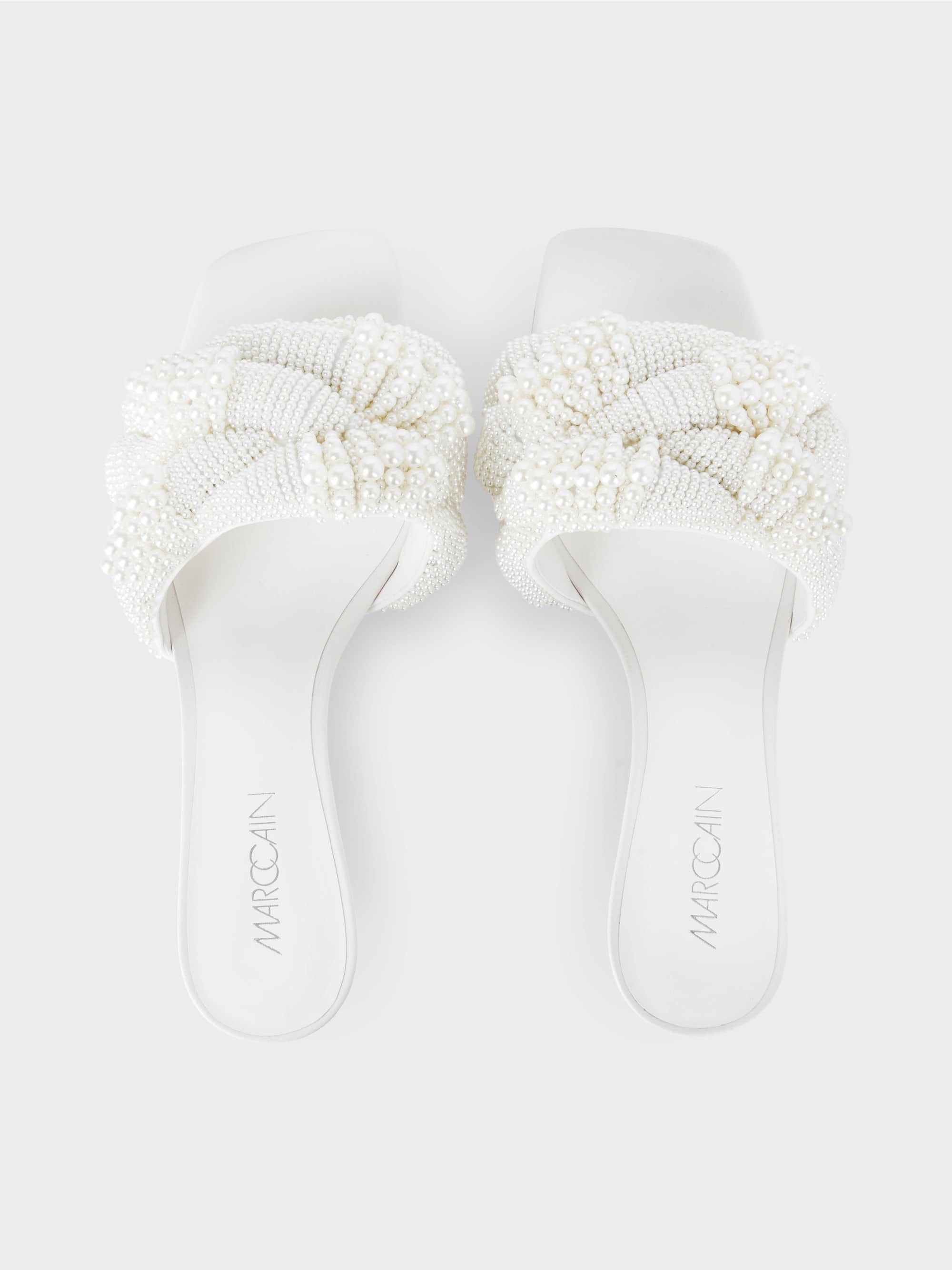 Wedges With Pearls_Wb Sq.01 Z10_100_04