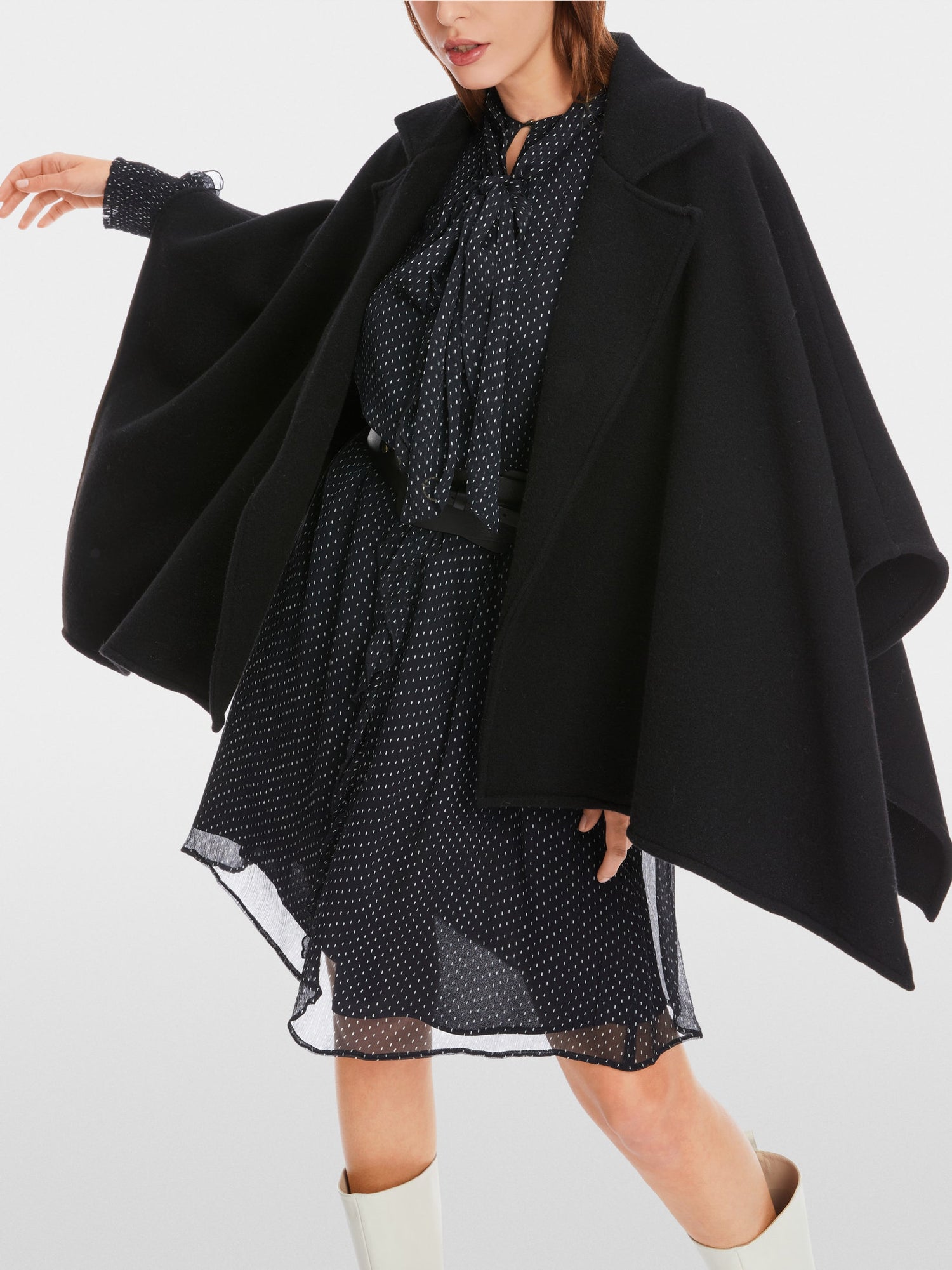 Cape with Lapels_XC 14.02 W83_900_06