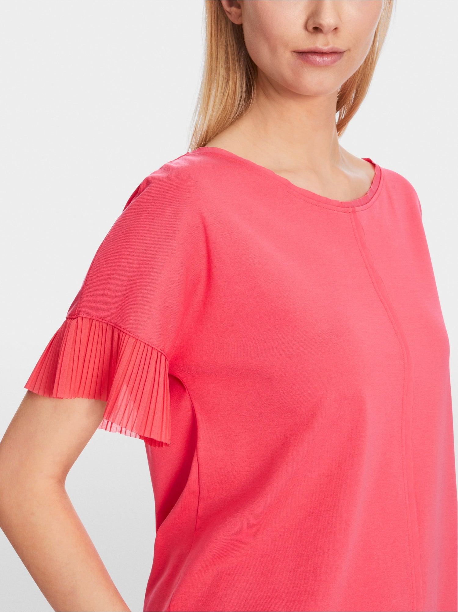 T-Shirt With Pleated Armhole_XC 48.27 J14_240_04