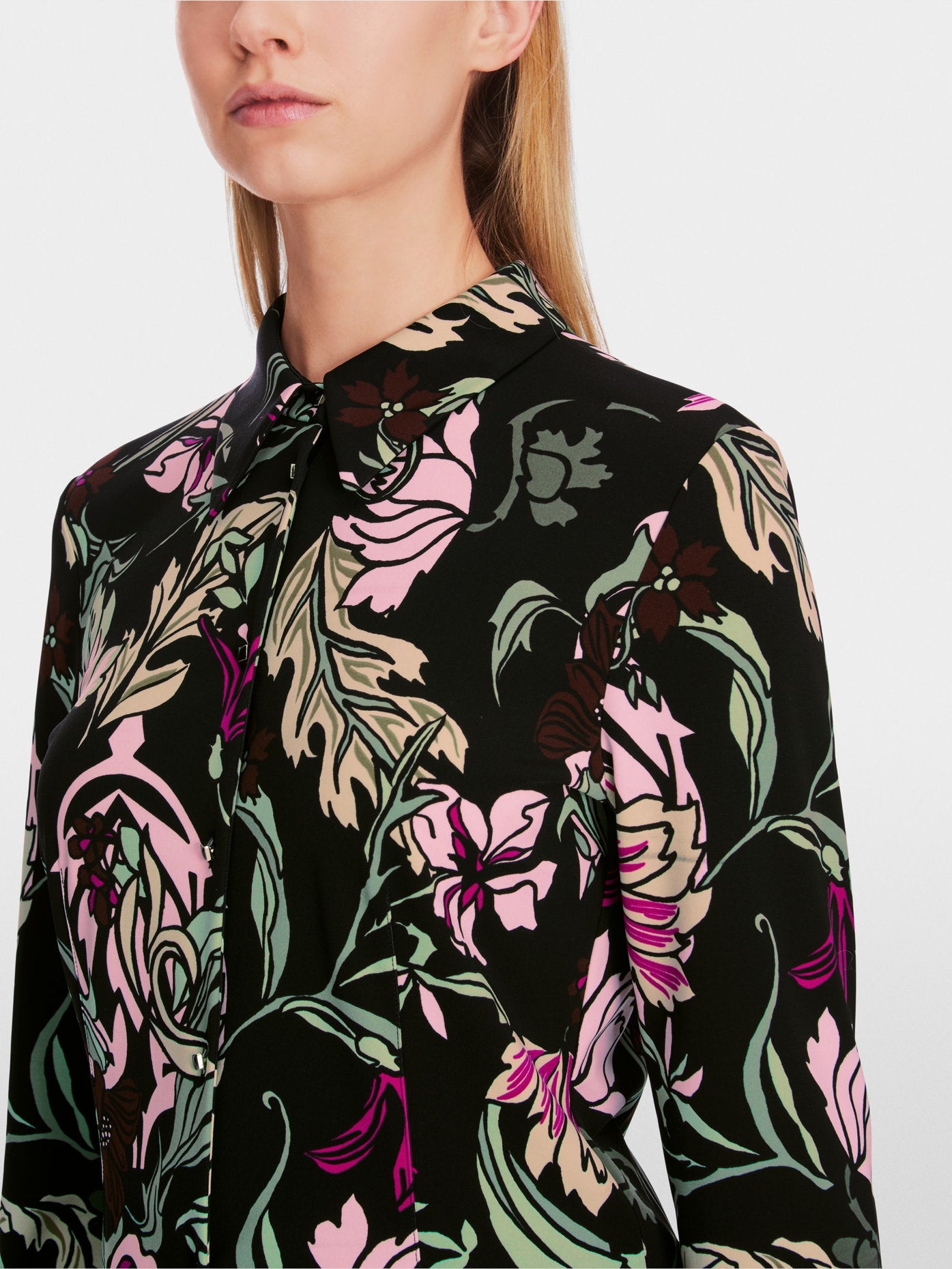 Shirt Blouse in Flower Print_XC 51.26 J21_900_04