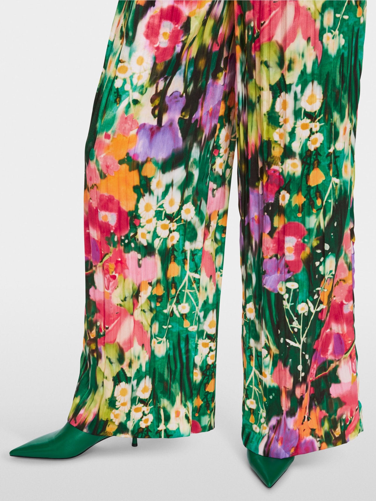 Winnipeg Palazzo Floral Trousers_XC 81.13 W04_558_05