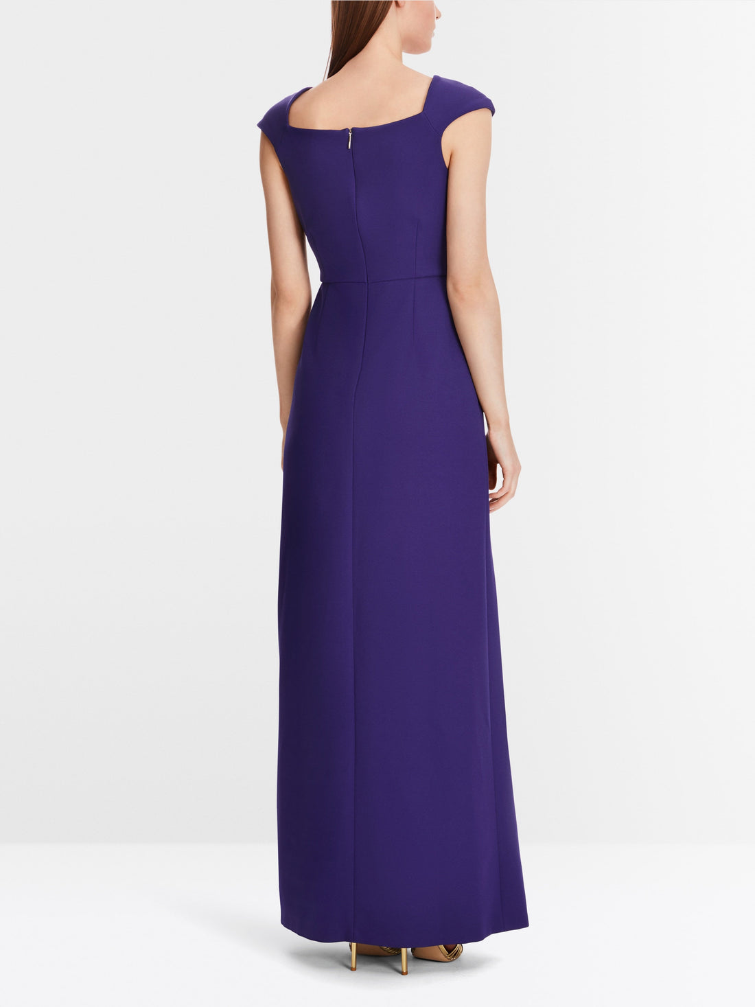 Floor-Length Dress With Cup Sleeves_XG 21.04 W02_748_02