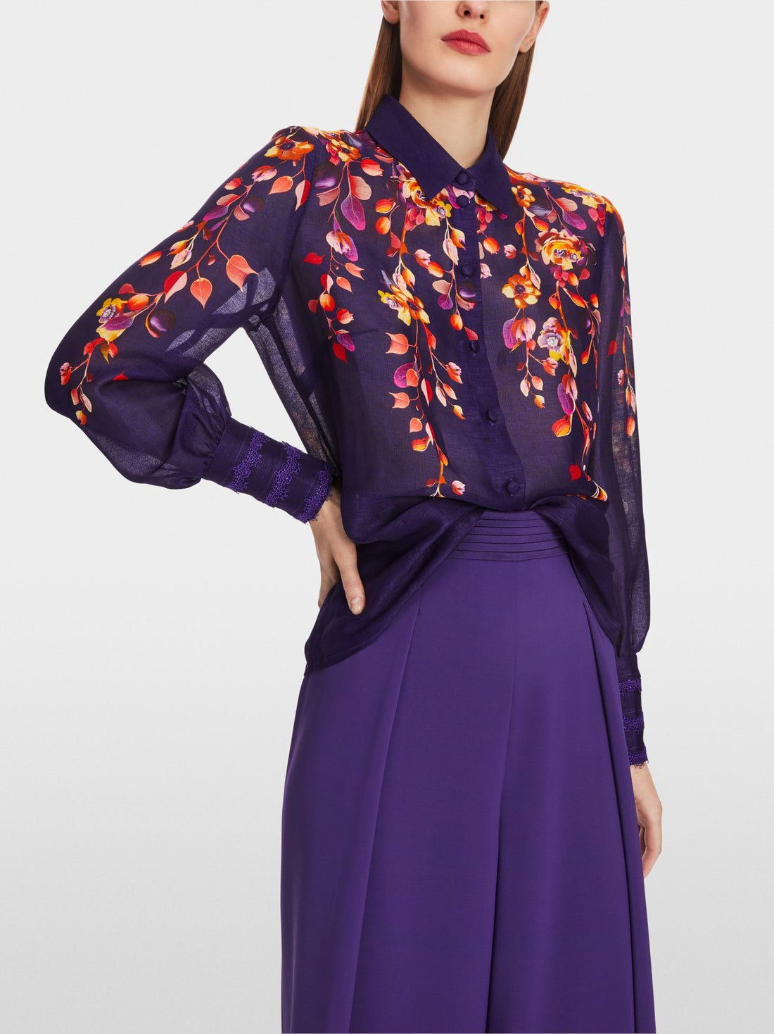 Elegant Blouse With Ai Floral Print_XG 51.04 W05_748_05