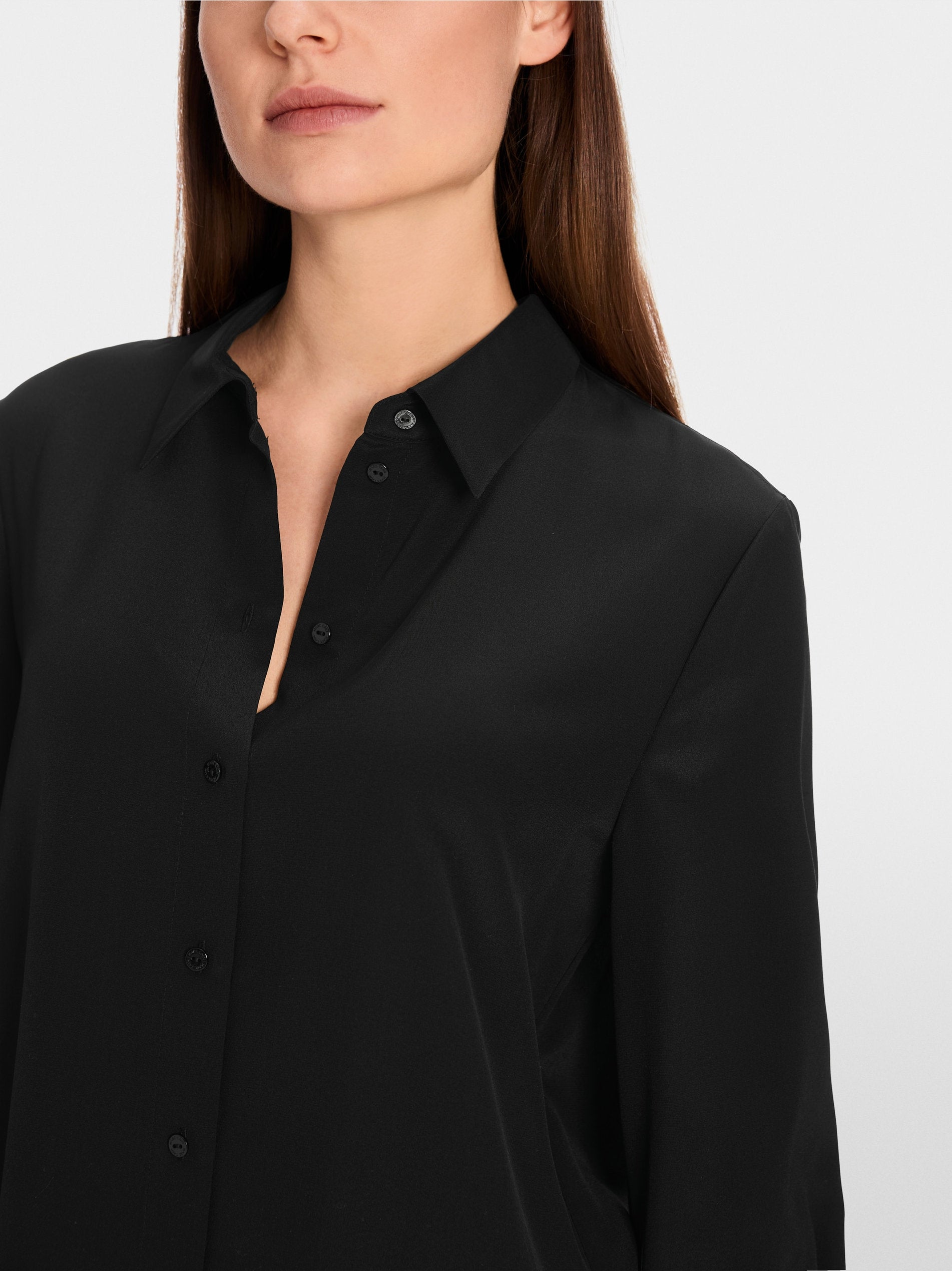 Marc Cain_Elegant Silk Blouse_YA 51.20 W53_900_03
