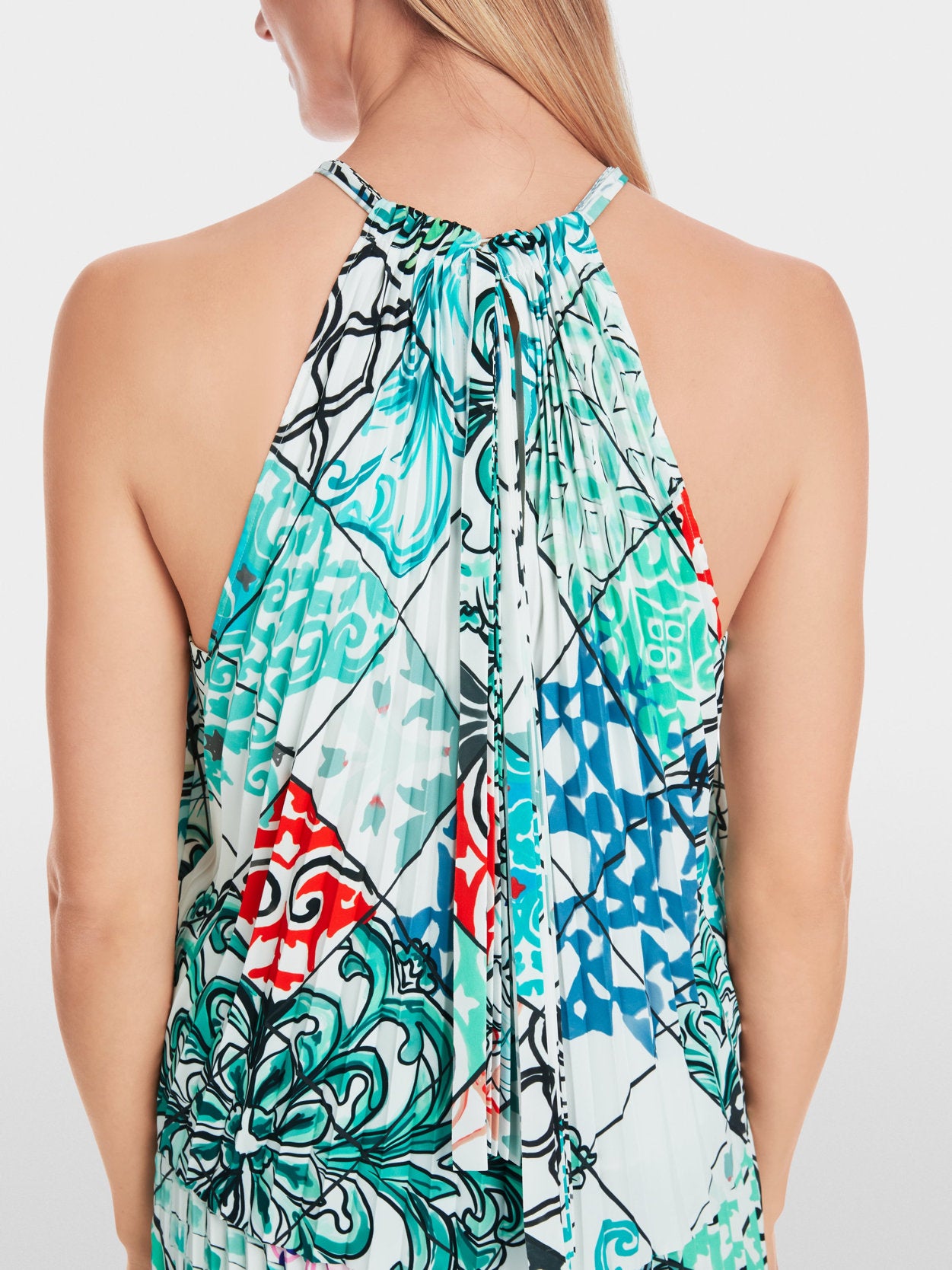 Marc Cain_Pleated Top with Print_YC 61.13 W76_504_05